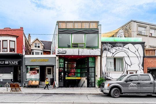 1415 Dundas Street photo 1