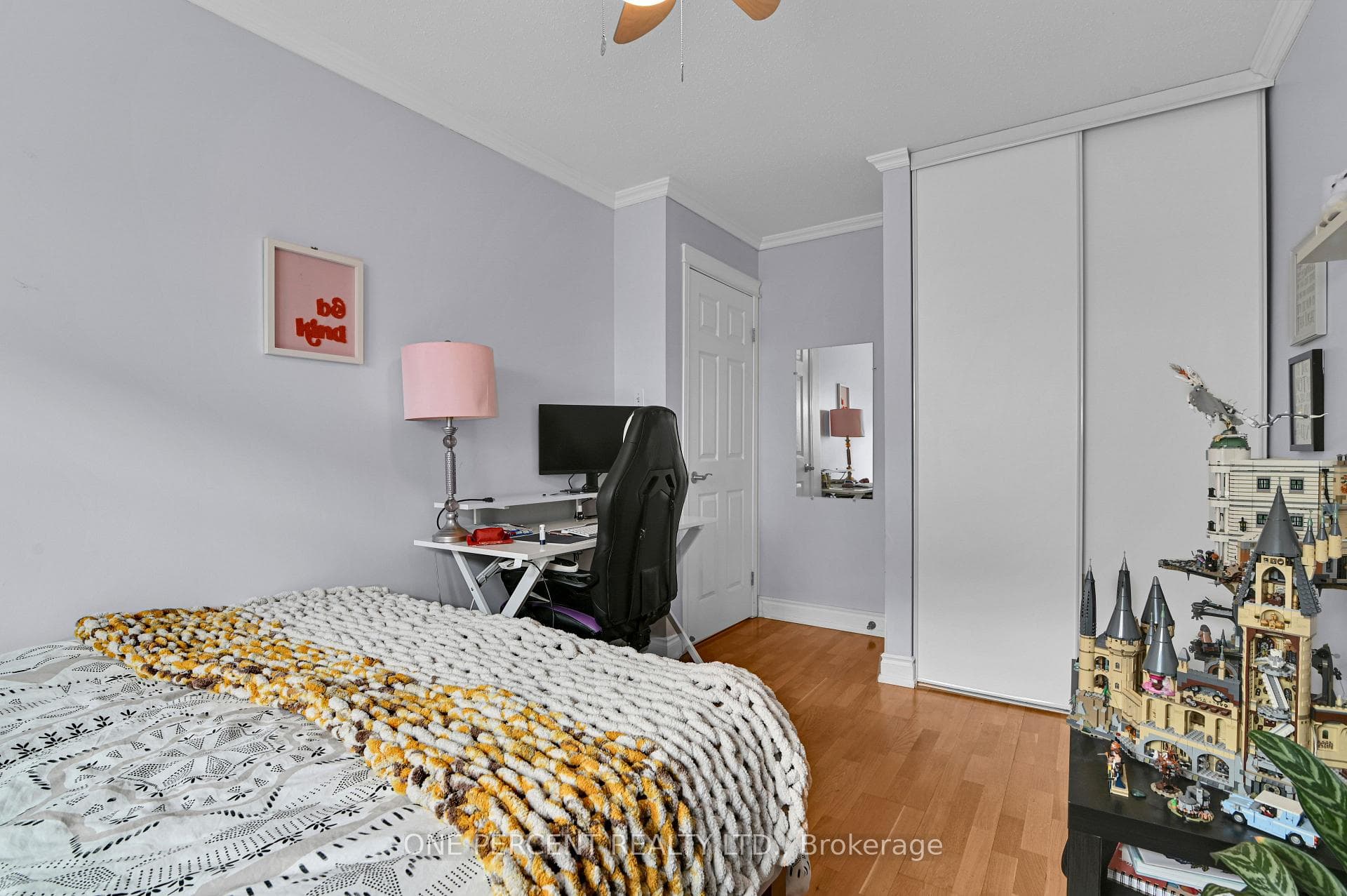 311 Southcrest Private photo 20