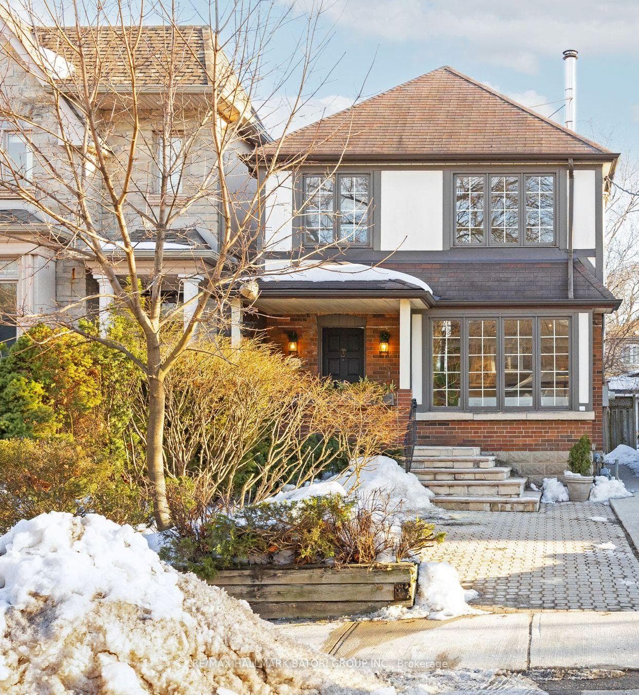 125 Glengarry Avenue photo 1