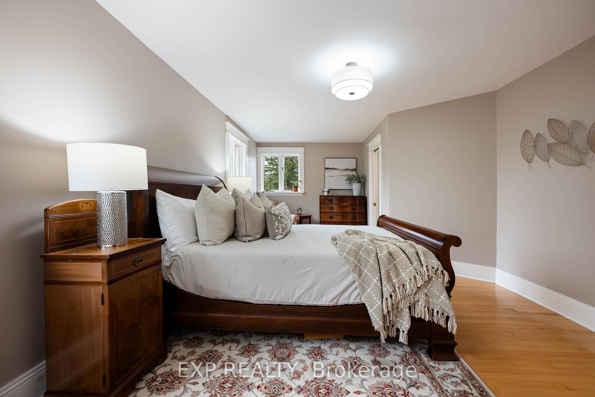 9 Wellington Street photo 26