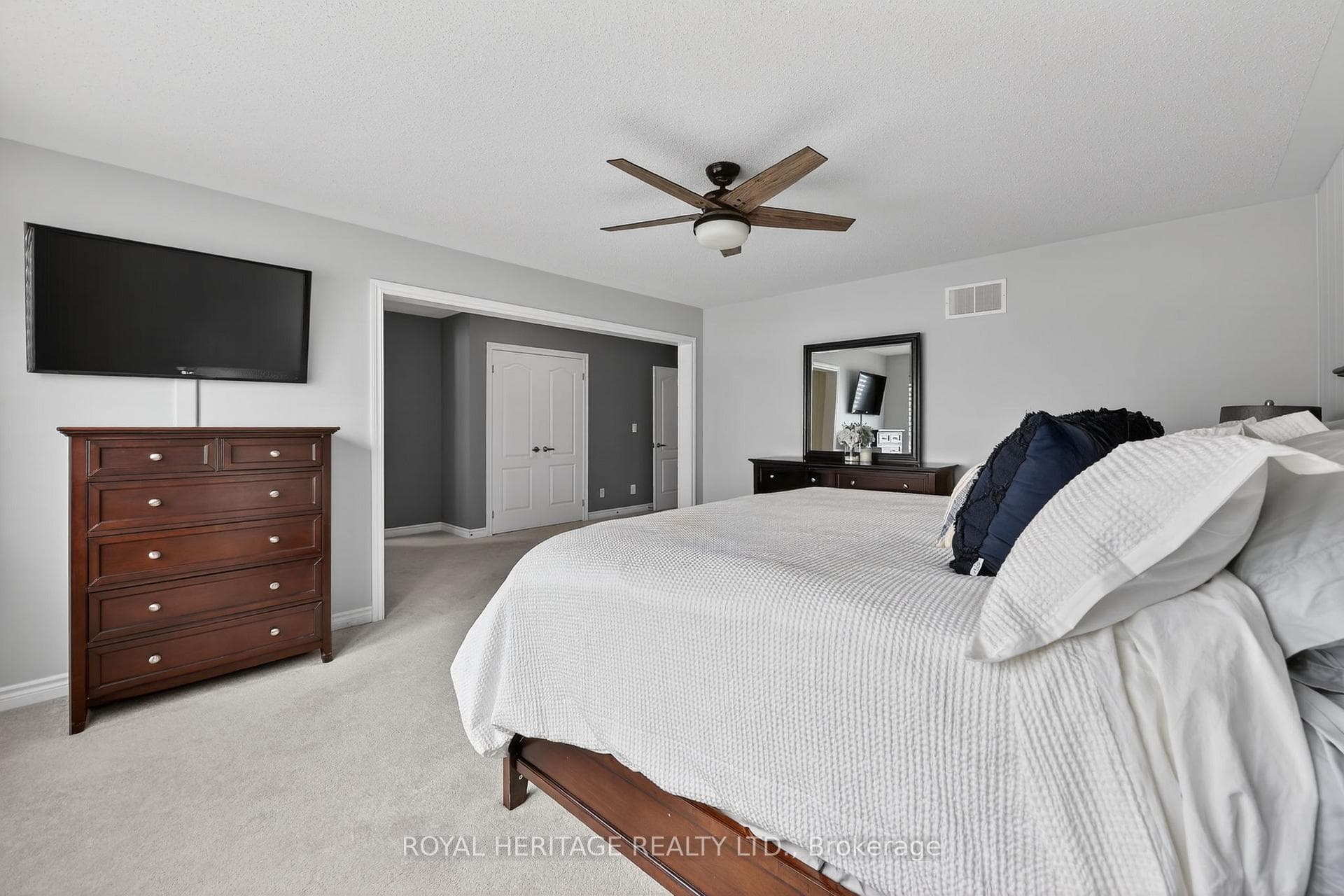30 Leaden Hall Drive photo 29