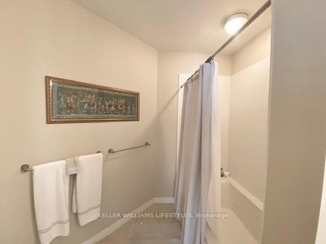 435 Colborne Street Unit 202 photo 12