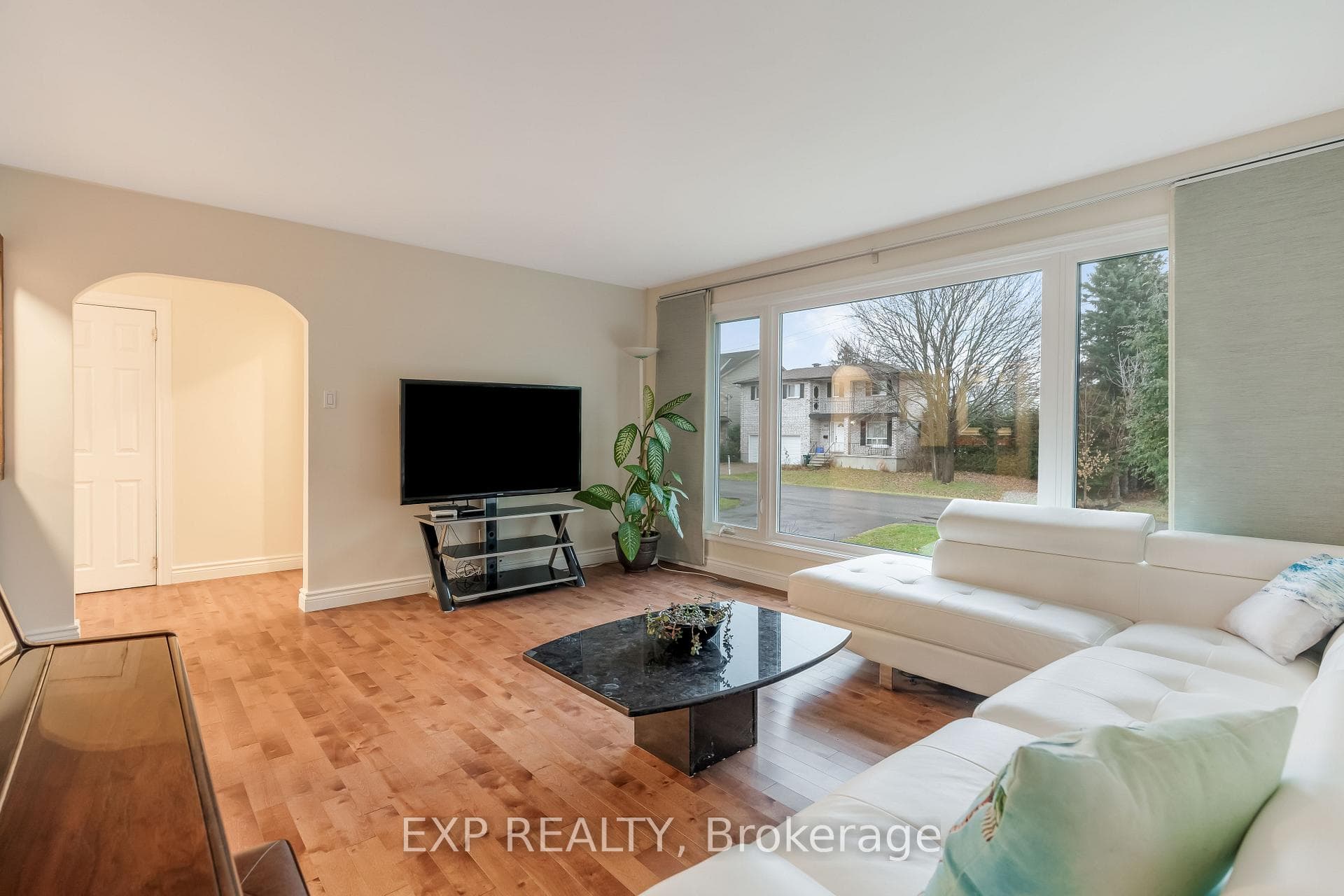 3732 Alderwood Street photo 3