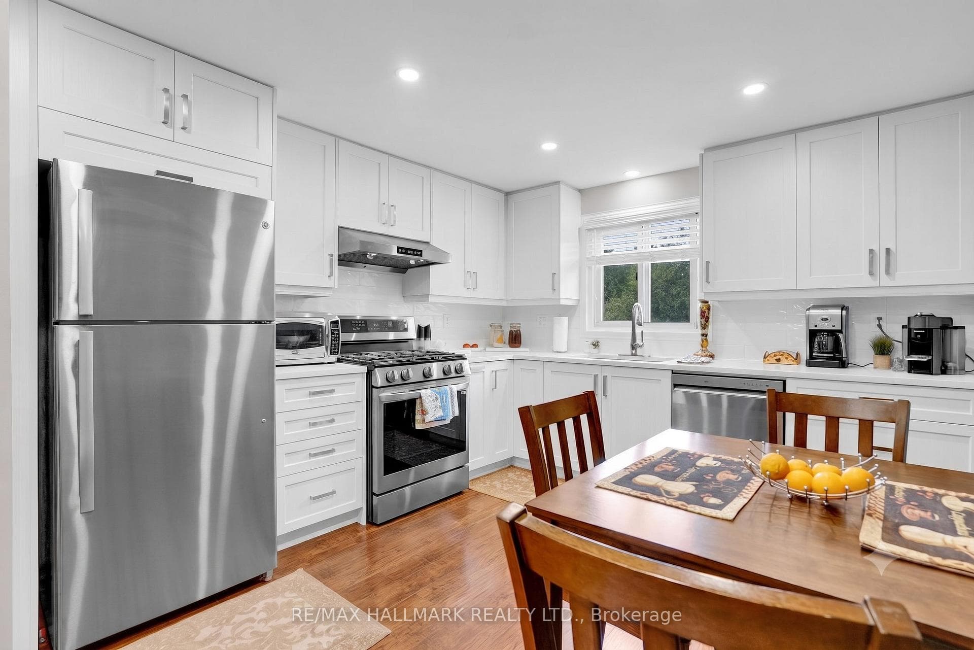 36 Ridgeway Avenue photo 14