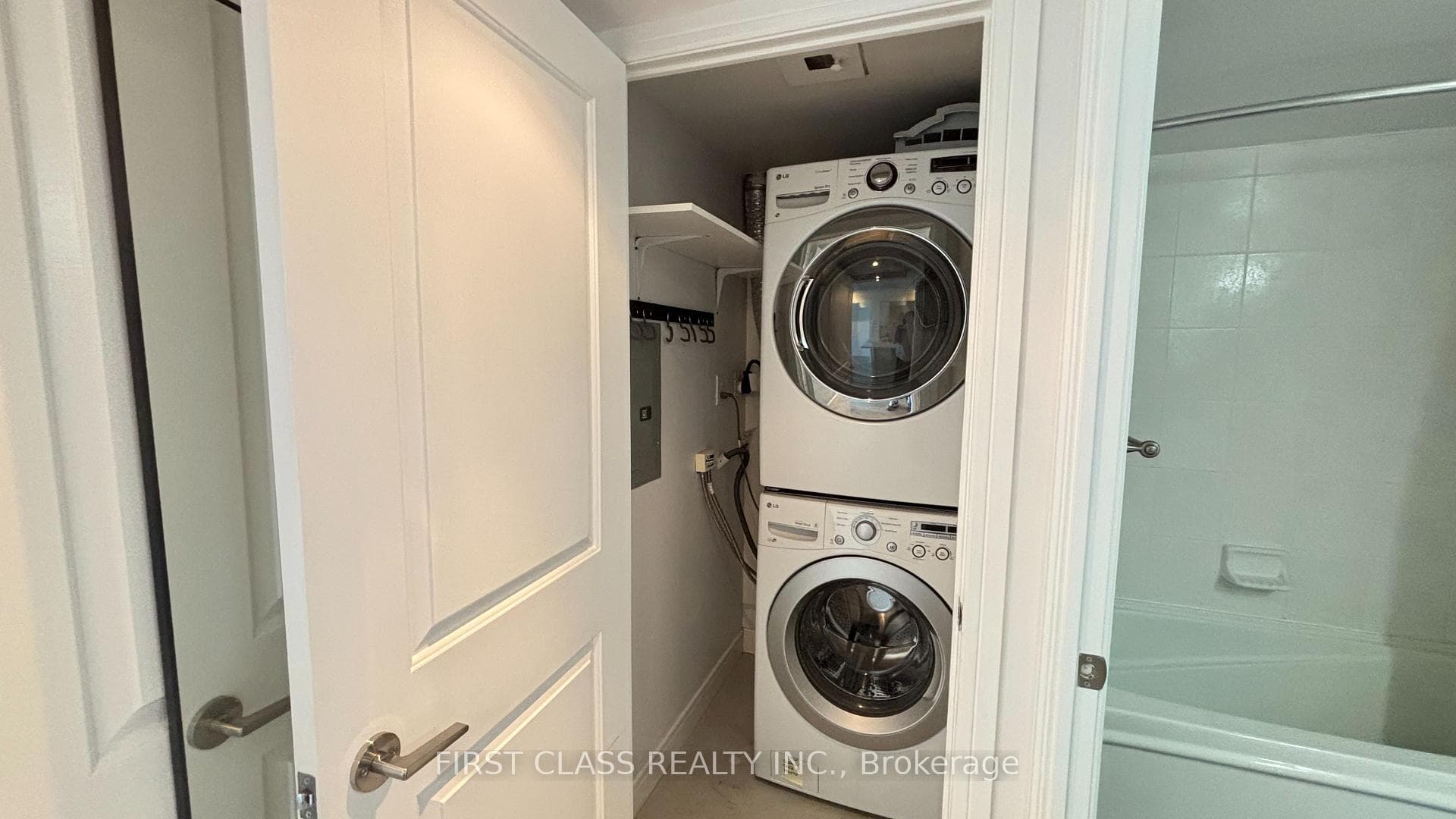 31 Bales Avenue Unit 1015 photo 12