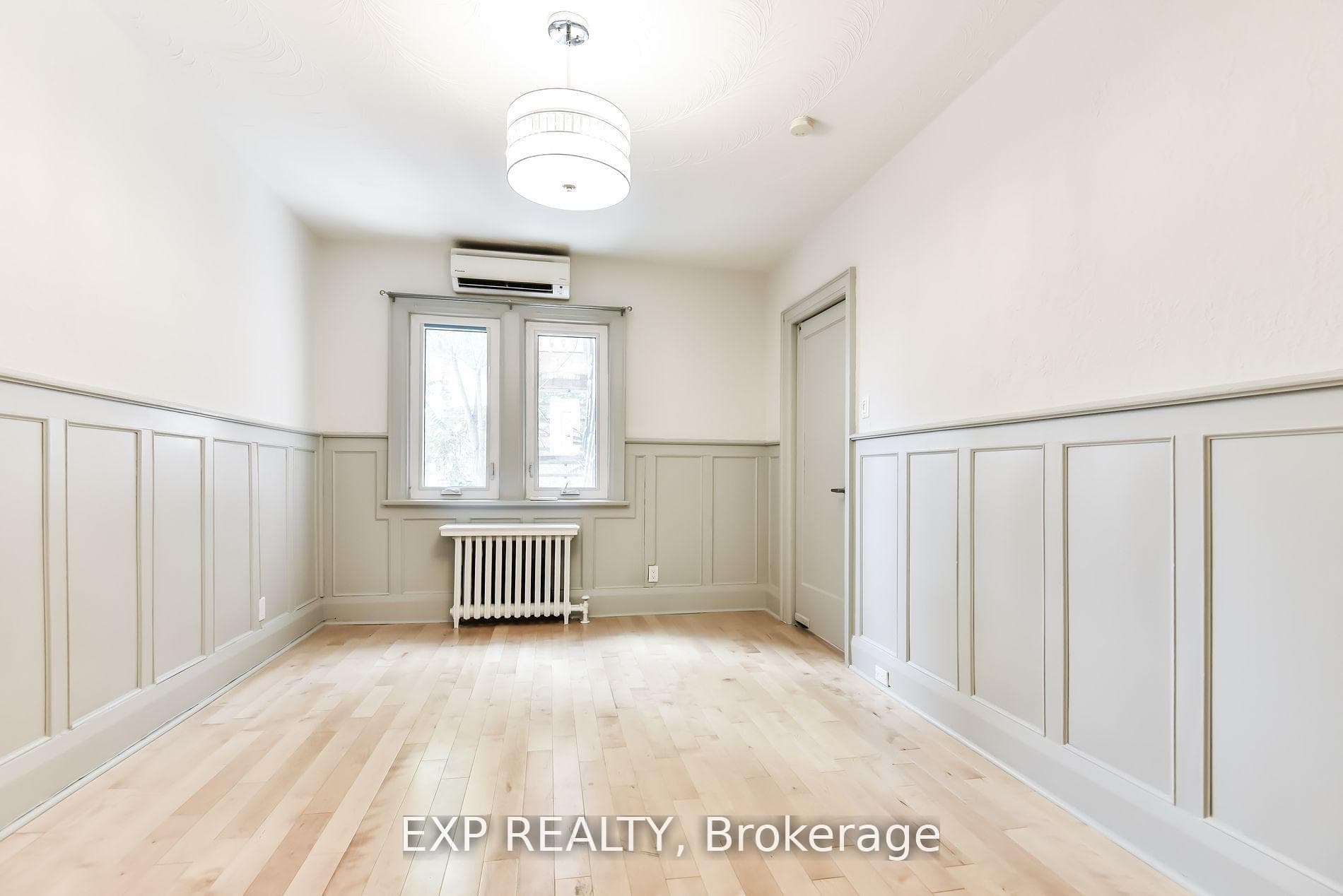 360 Roxton Road photo 15