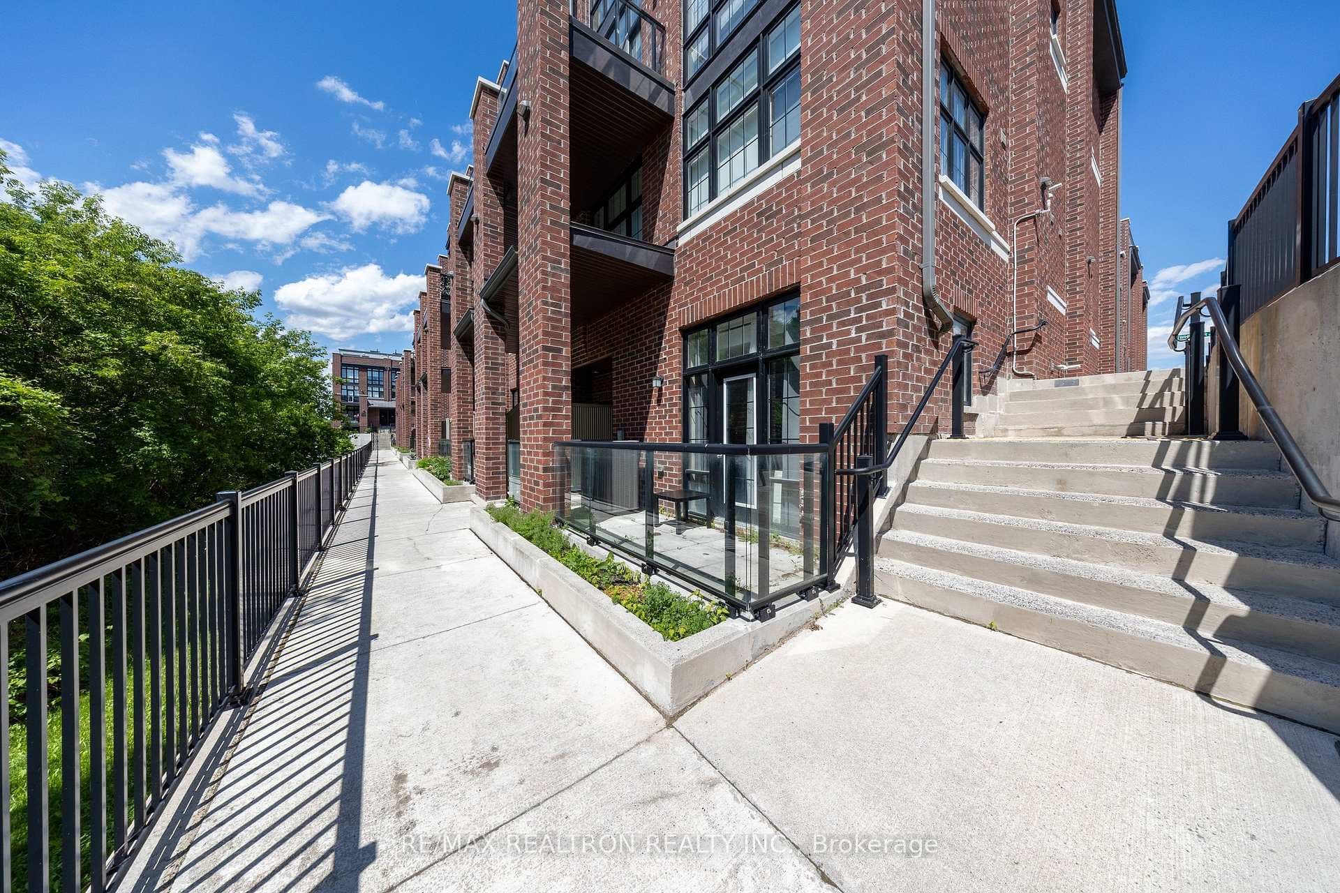 6 Whitaker Way Unit 157 photo 1