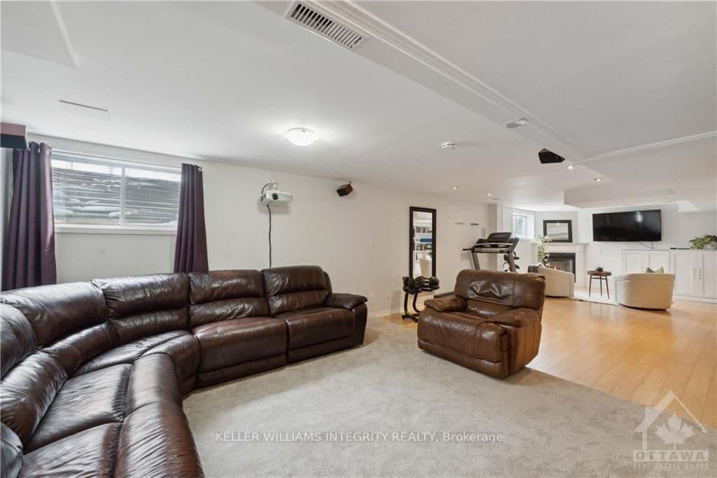 2370 LE RUISSEAU Circle photo 28