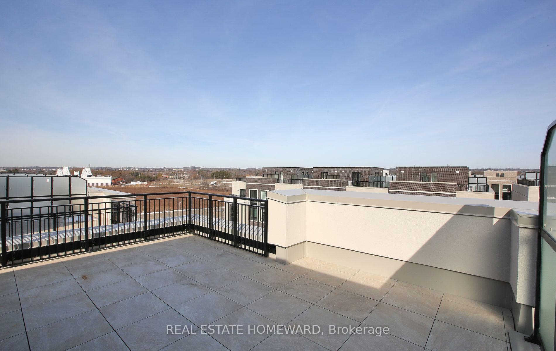 ROOF TERRACE