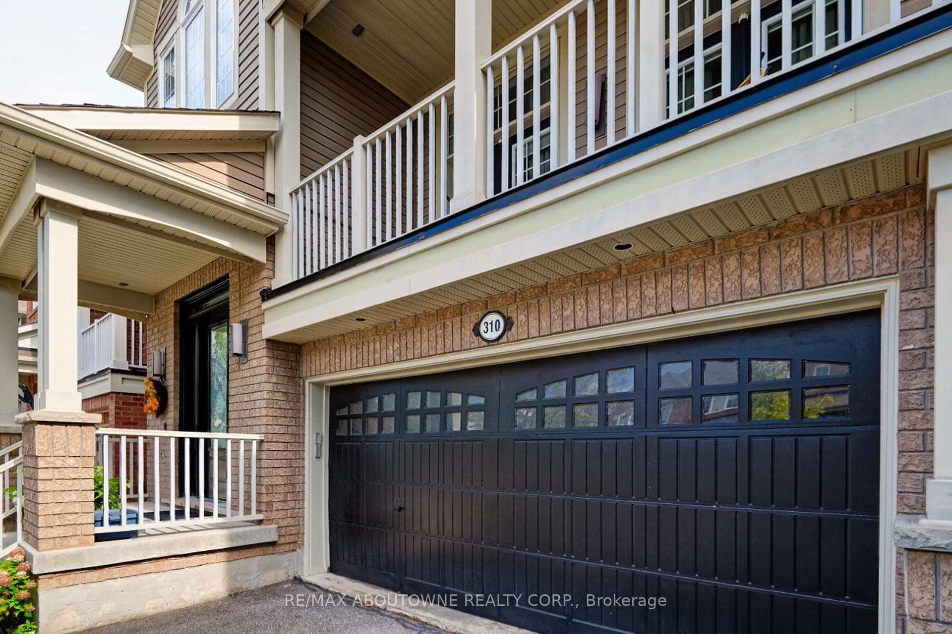 310 Leitch Landing photo 2