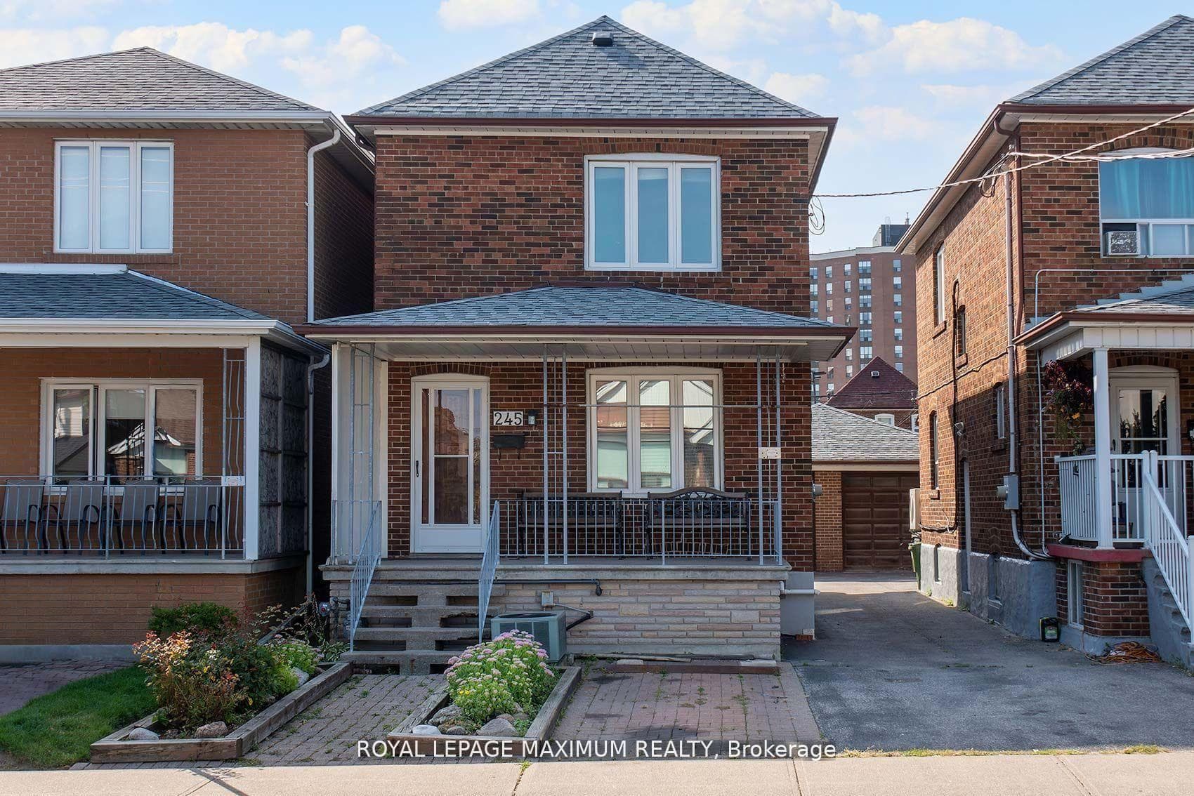 245 Belgravia Avenue photo 1