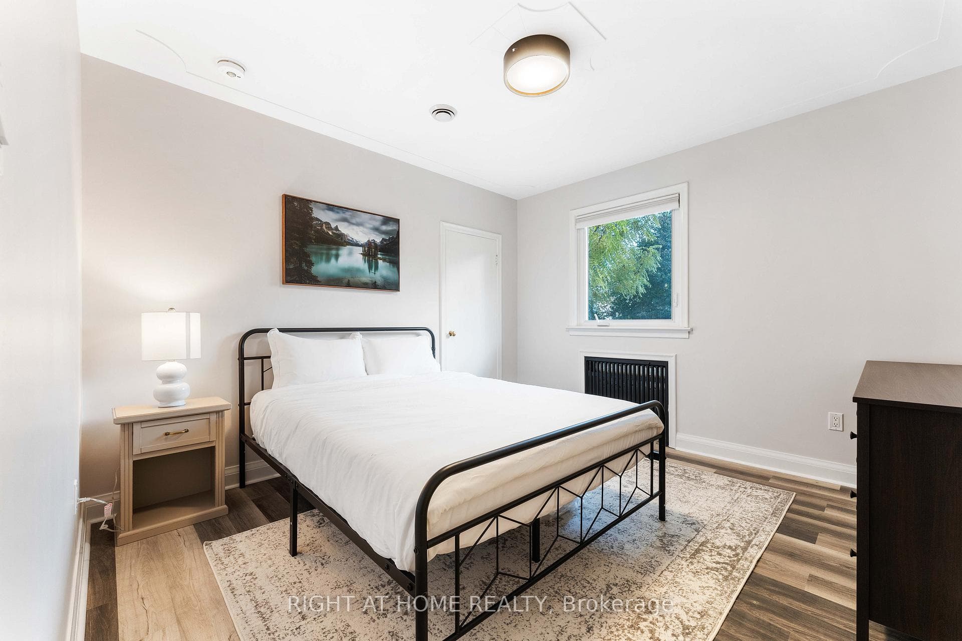 47 Marshall Avenue photo 15