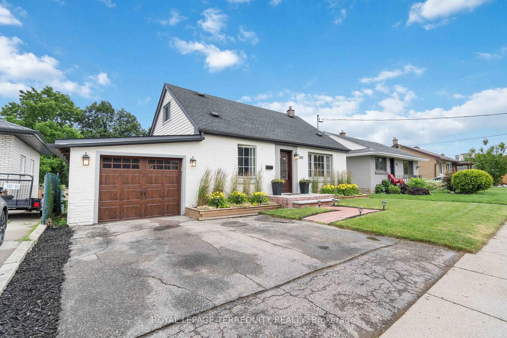 532 Eagle Street photo 2