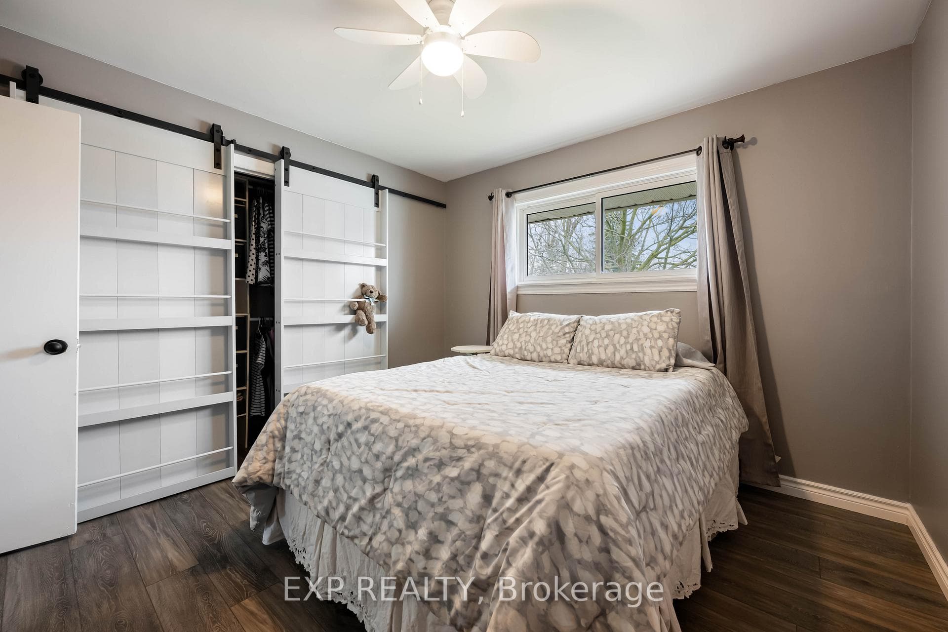 66 Bythia Street photo 19