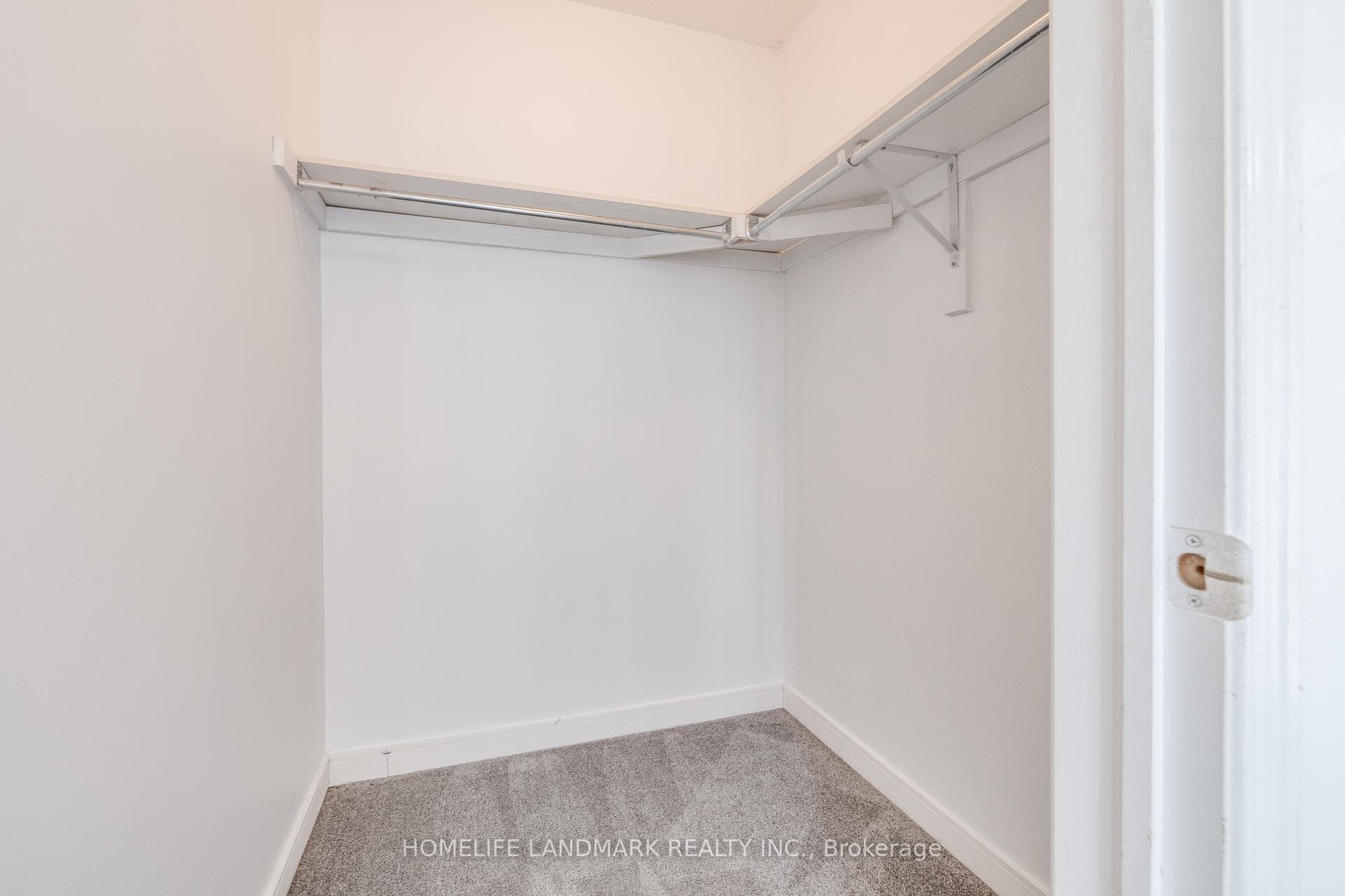18 Westhampton Way photo 18