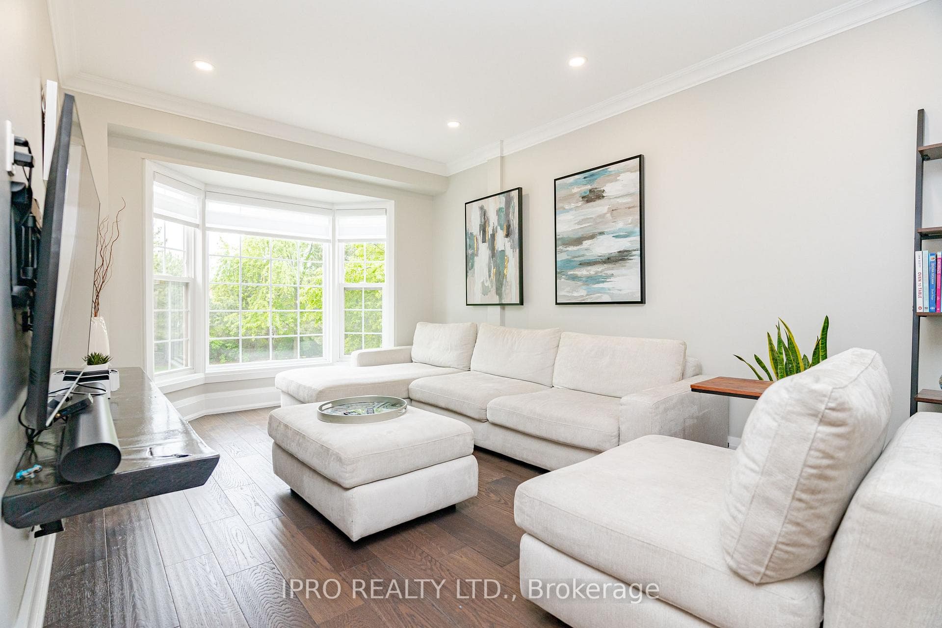 2272 Mowat Avenue Unit 74 photo 7