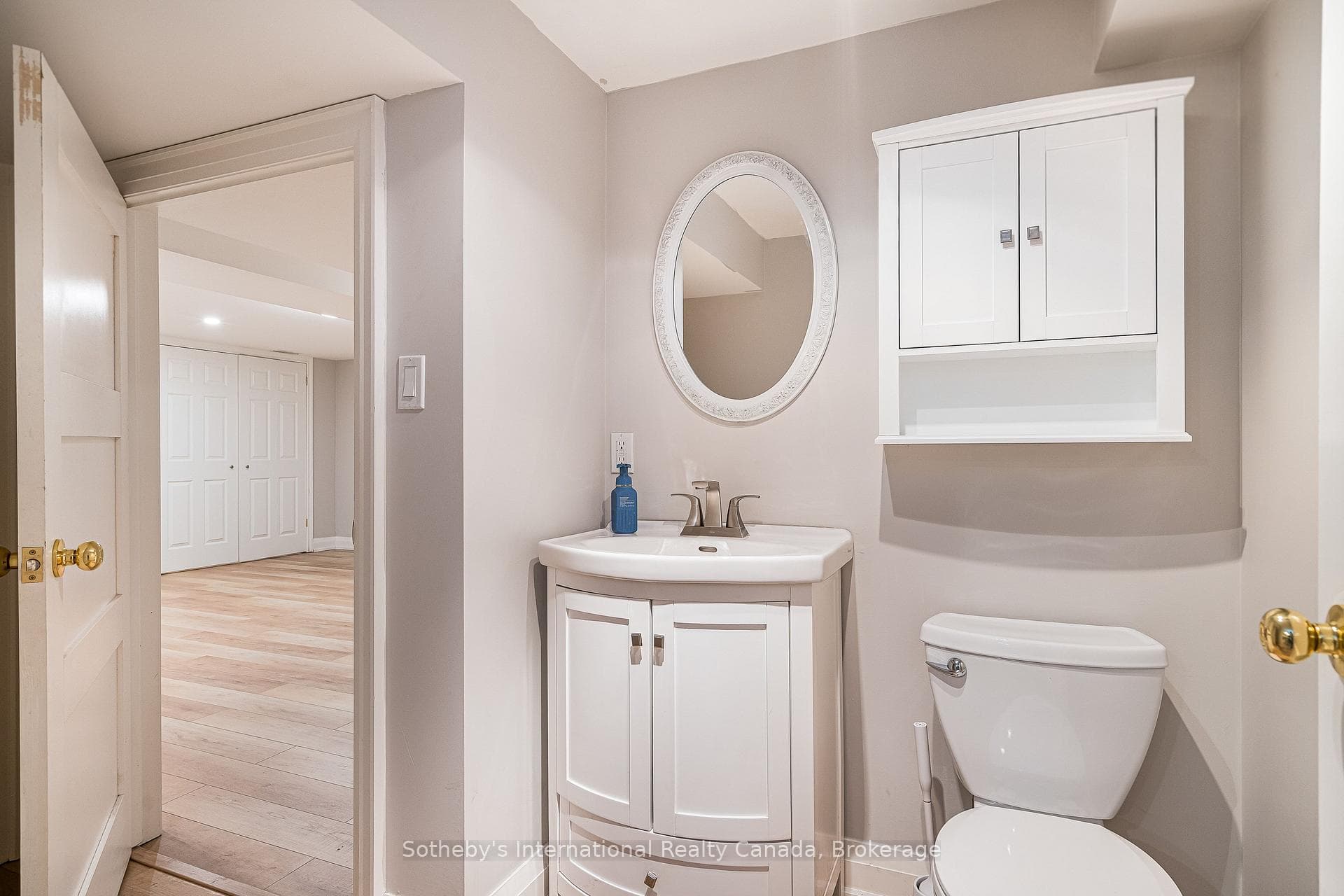 154 Mary Street photo 36