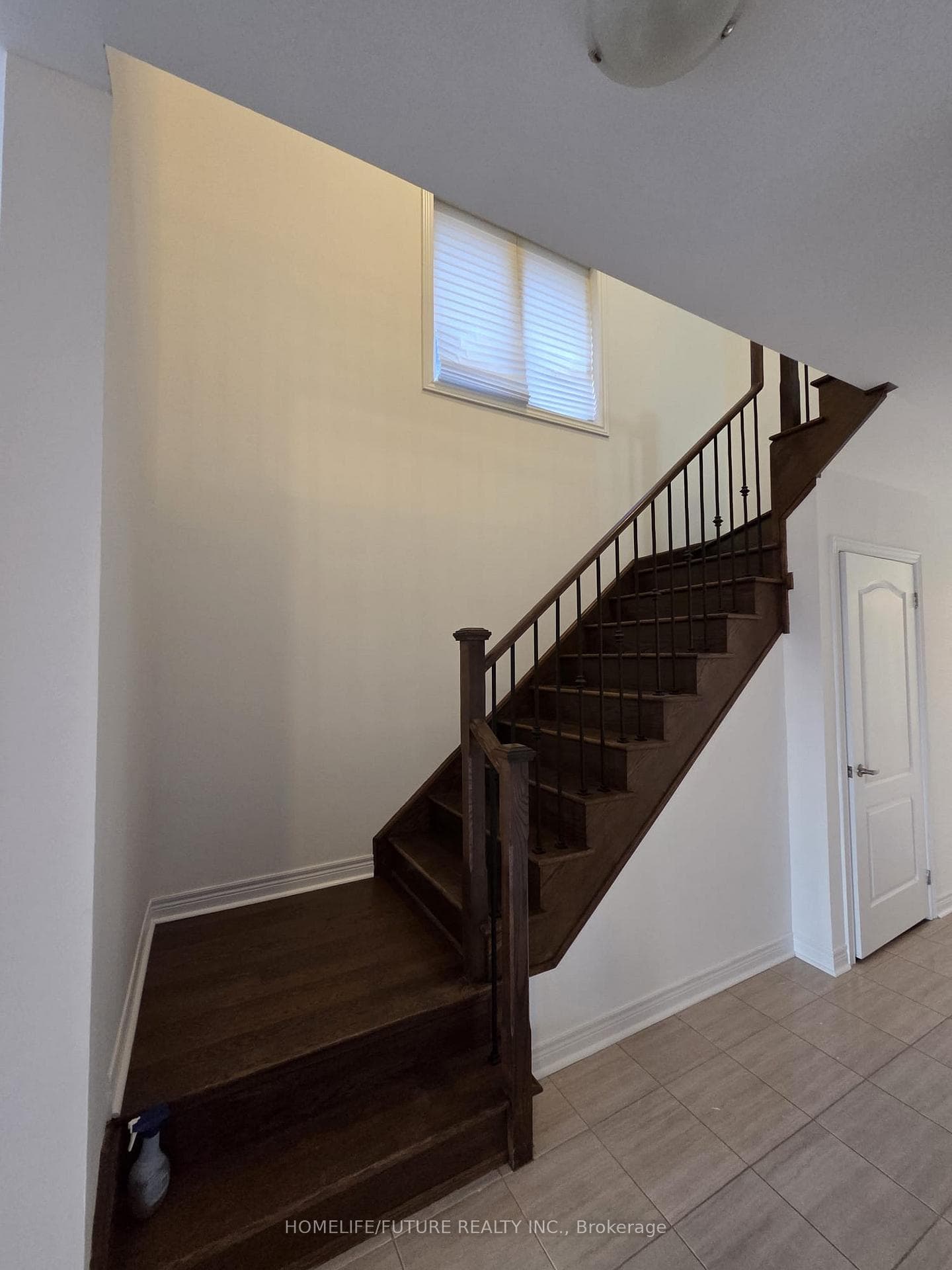94 Cathedral Drive photo 8