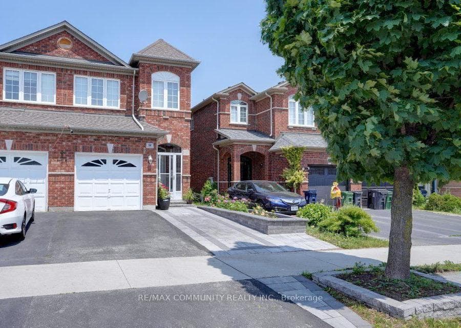 56 Red Hawk Road photo 1