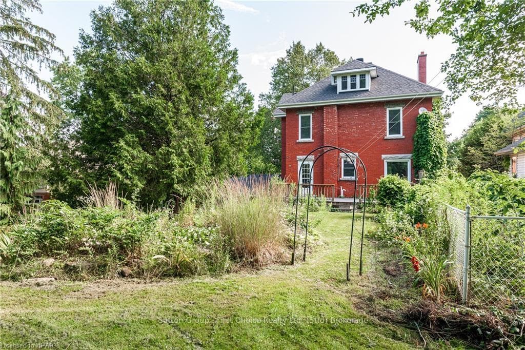 91 DALY Avenue photo 41