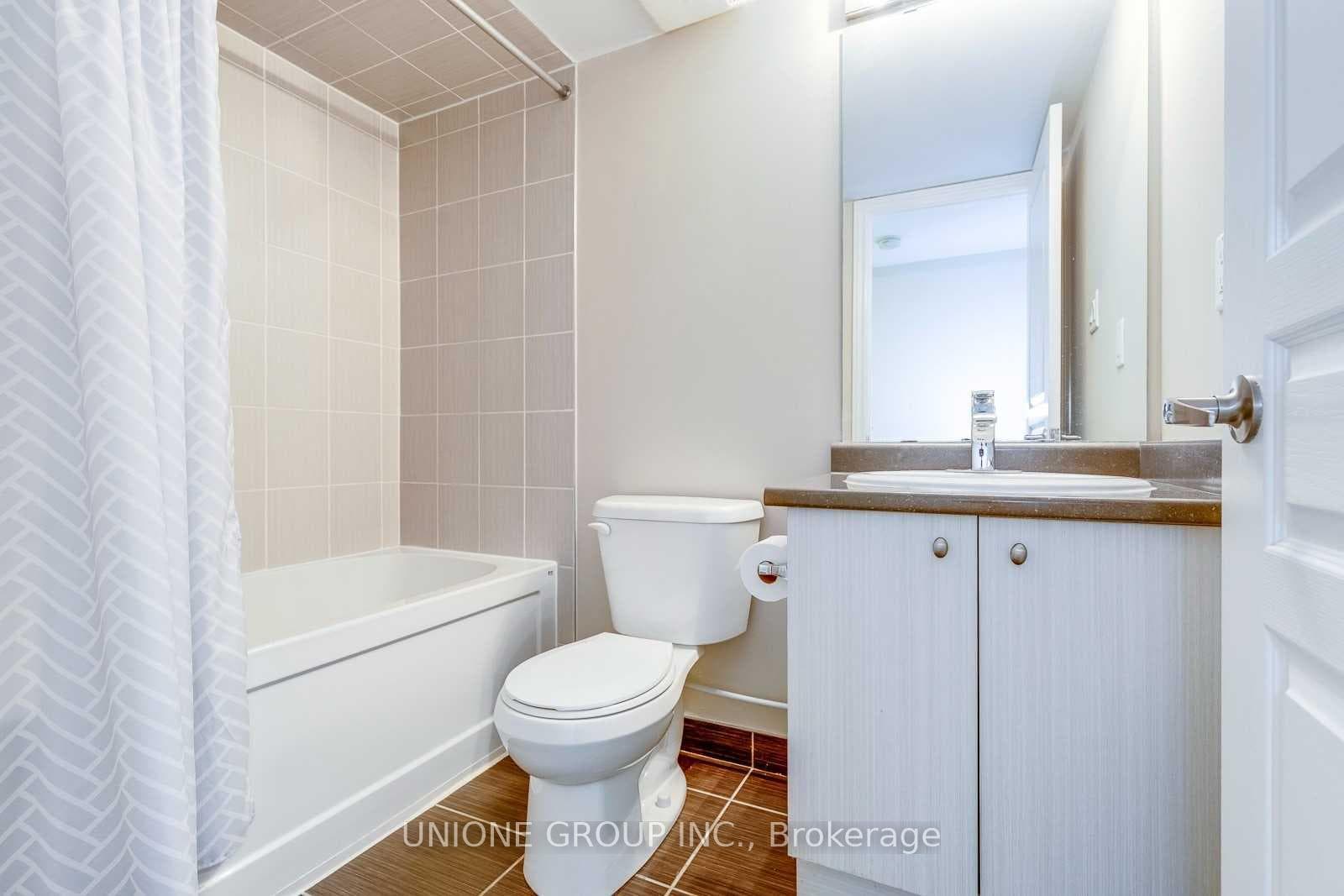 2441 Greenwich Drive Unit 99 photo 16