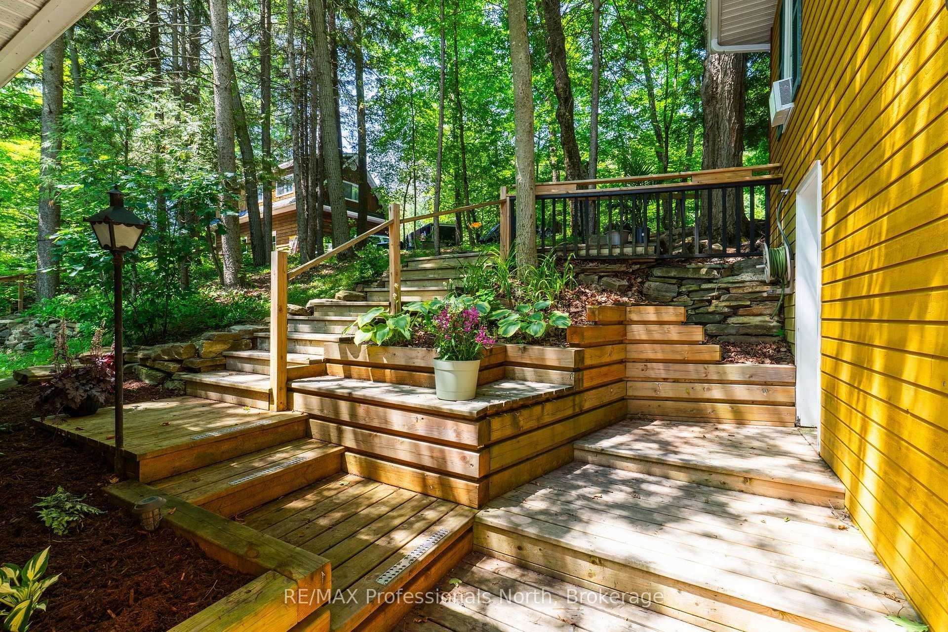 1461 South Portage Road photo 46