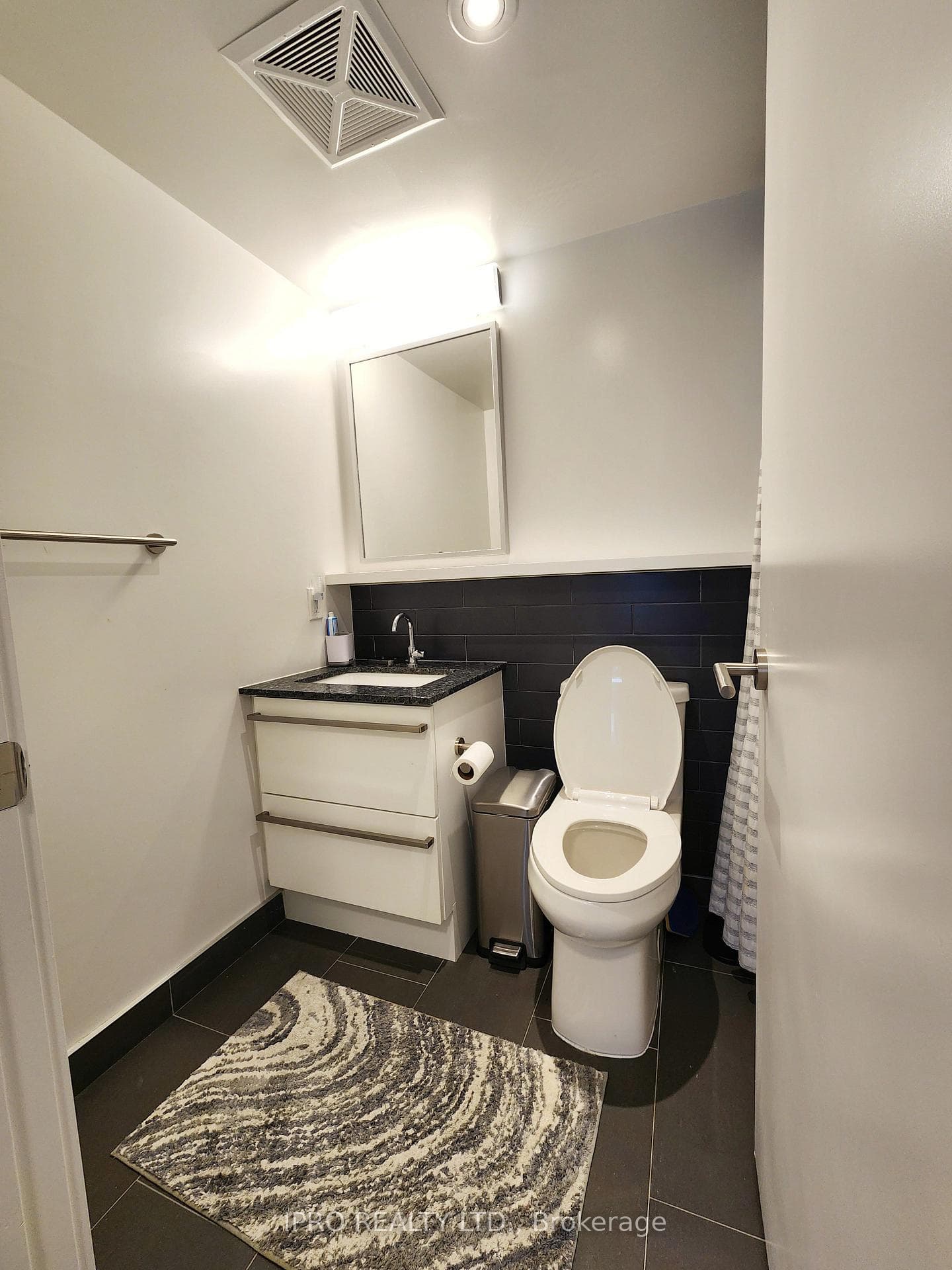 106 Varna Drive Unit 7 photo 11