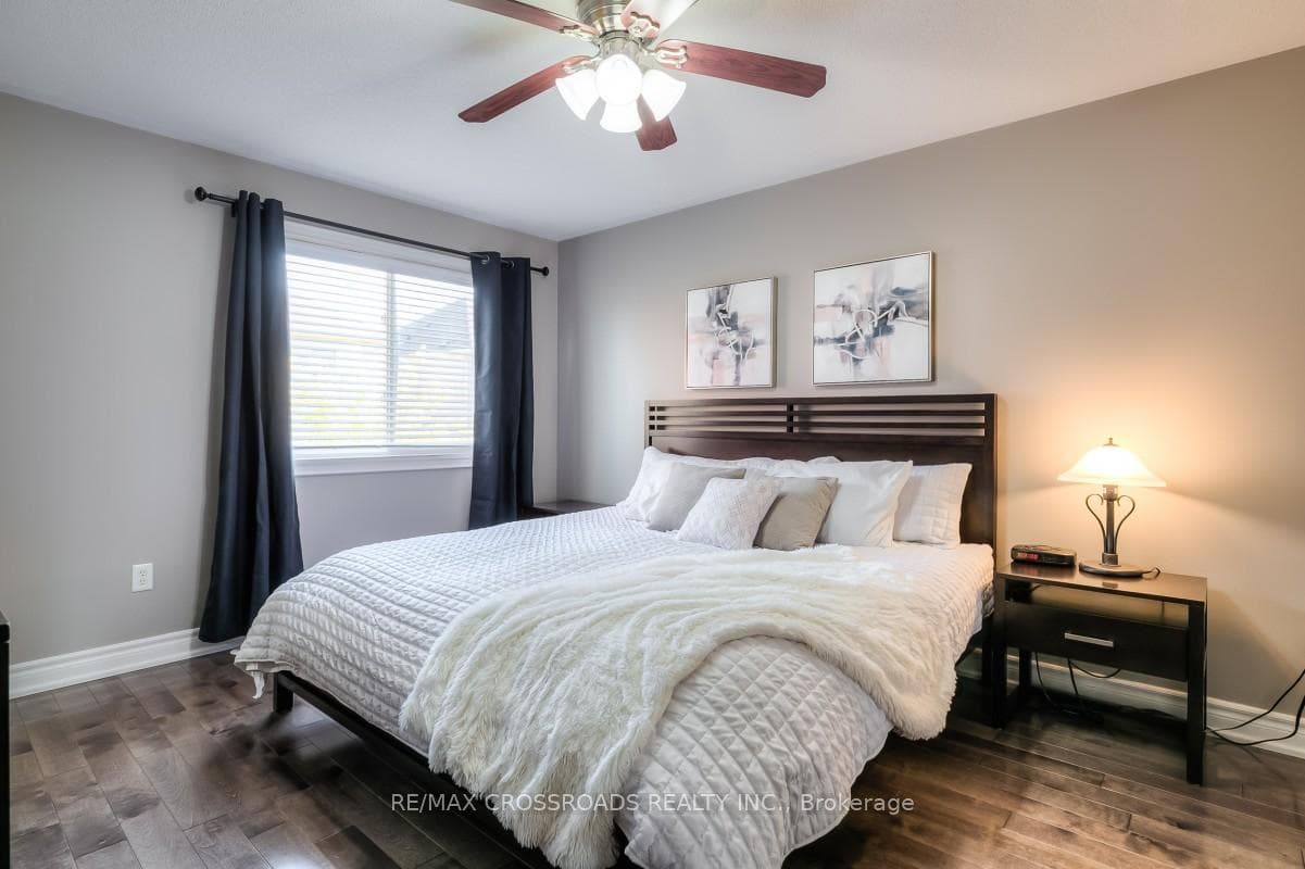35 Oates Drive photo 28