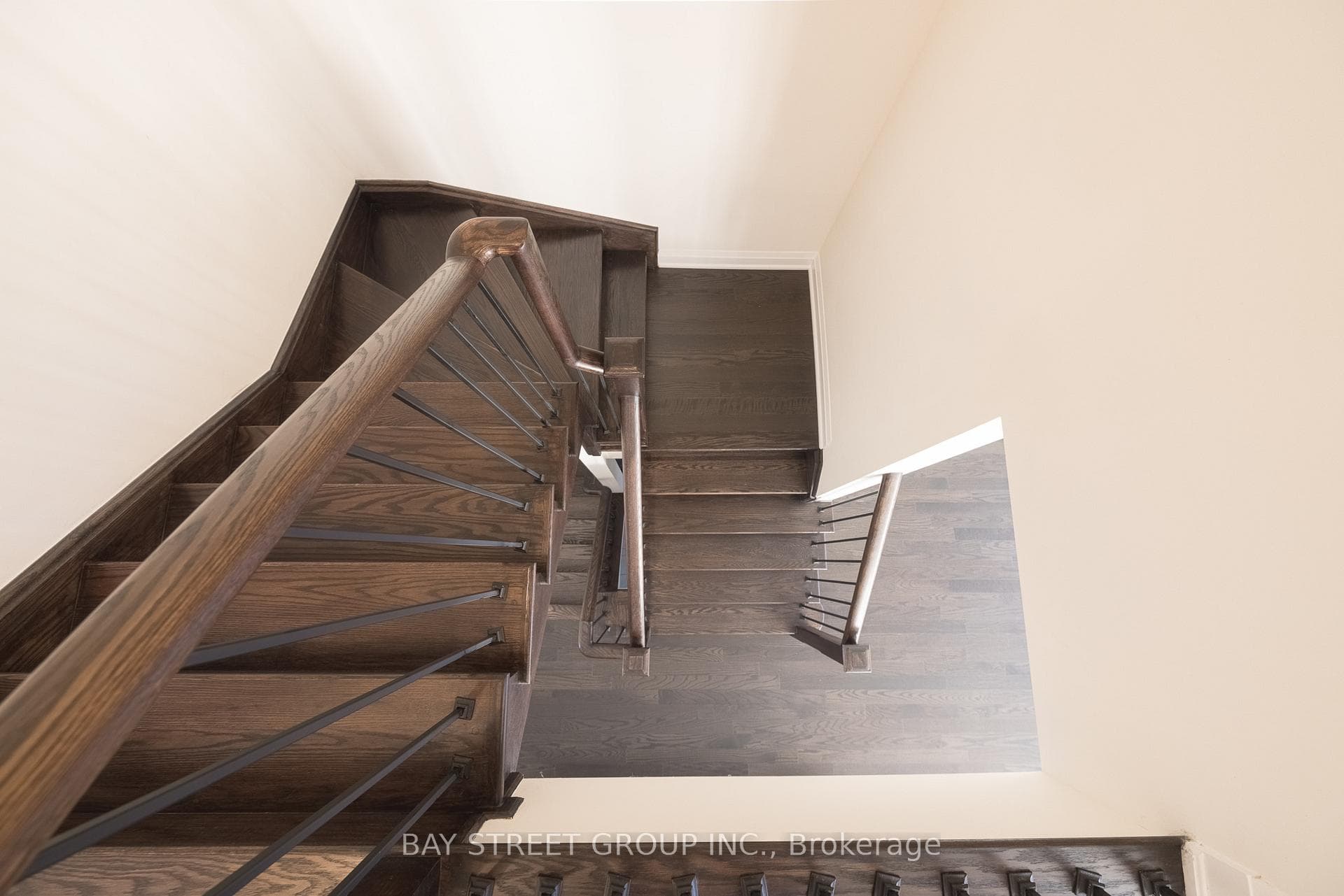 47 Duncombe Lane photo 9