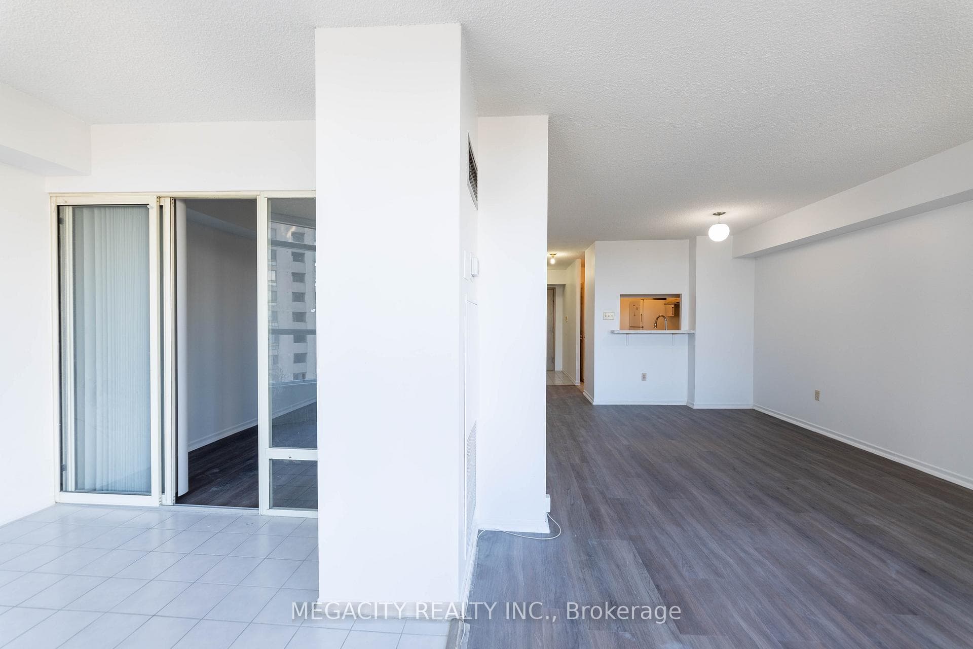3231 Eglinton Avenue Unit 501 photo 20