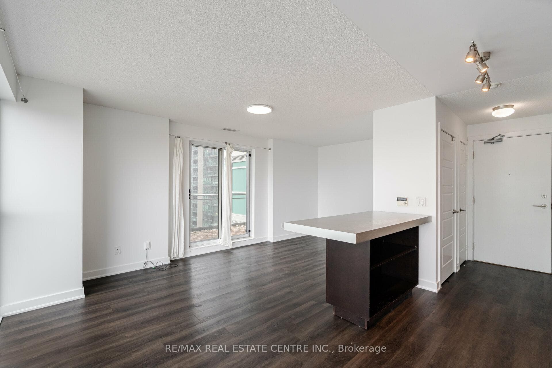 100 Western Battery Road Unit 1702 photo 12
