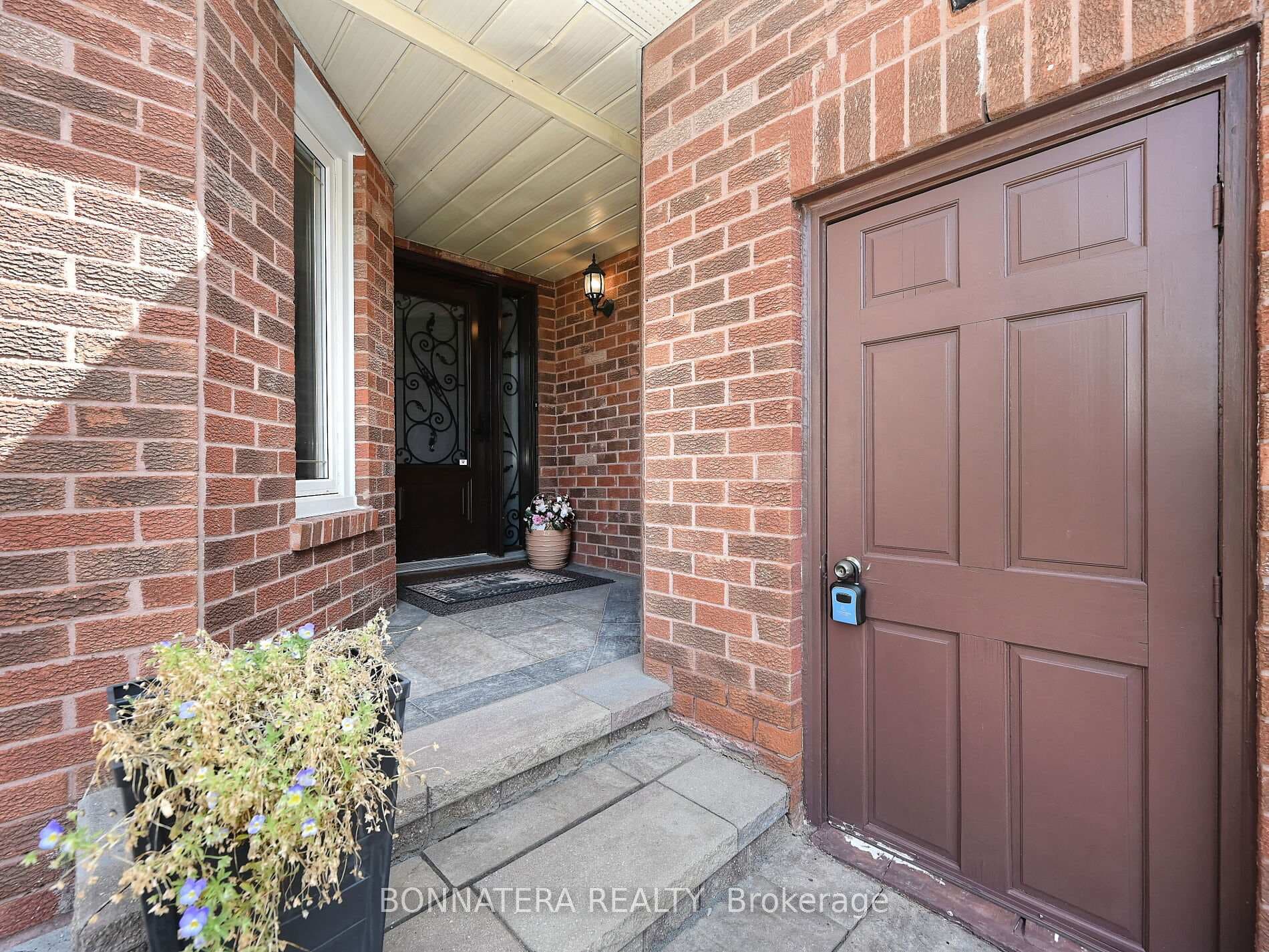 4445 Guildwood Way photo 3