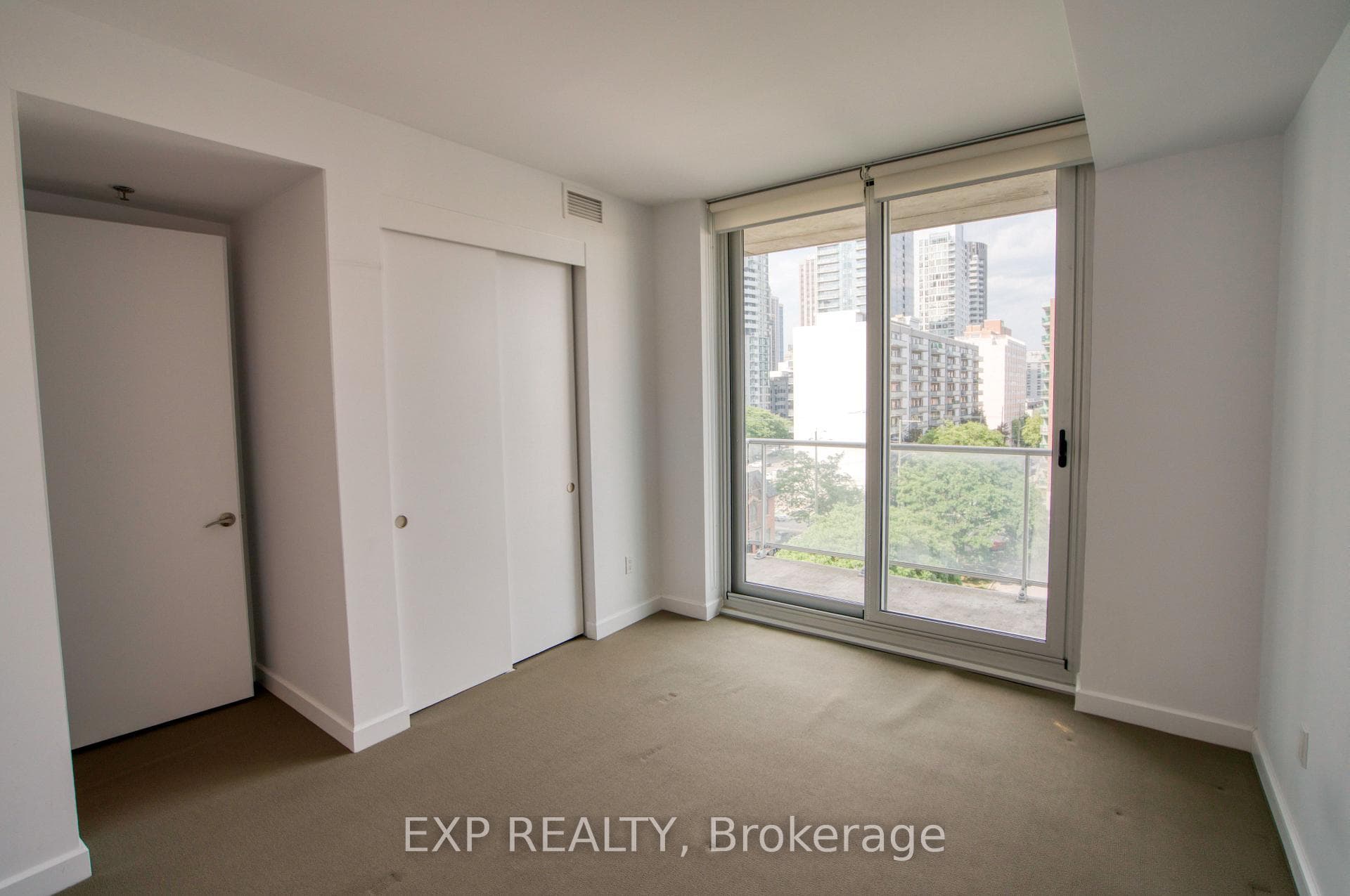 300 Lisgar Street Unit 603 photo 20