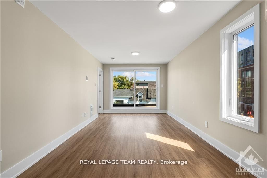 366 WINONA Avenue Unit 3 photo 3