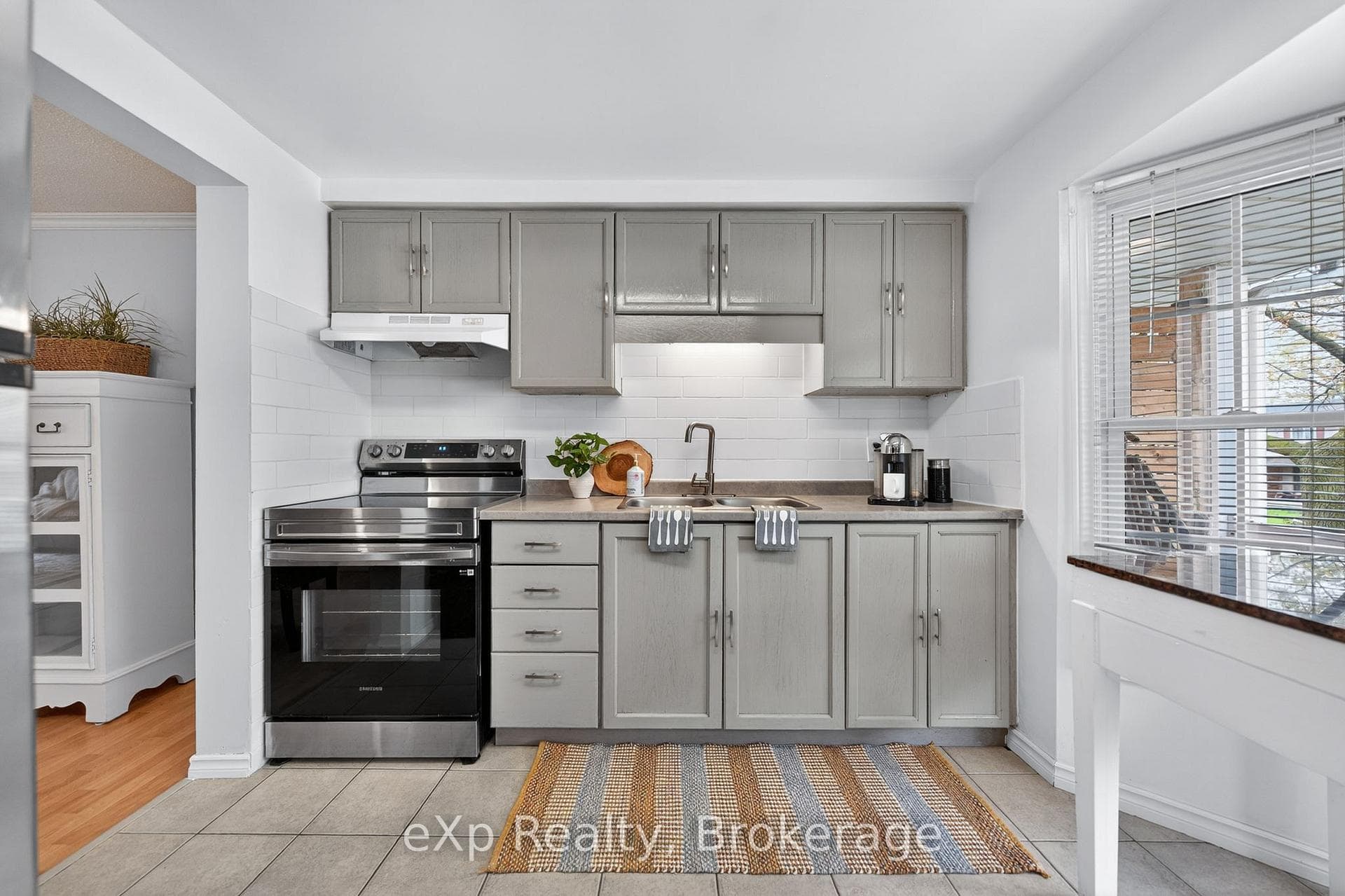 111 Connelly Drive photo 10