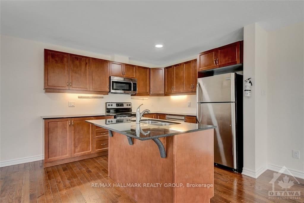 755 MALOJA Way photo 13