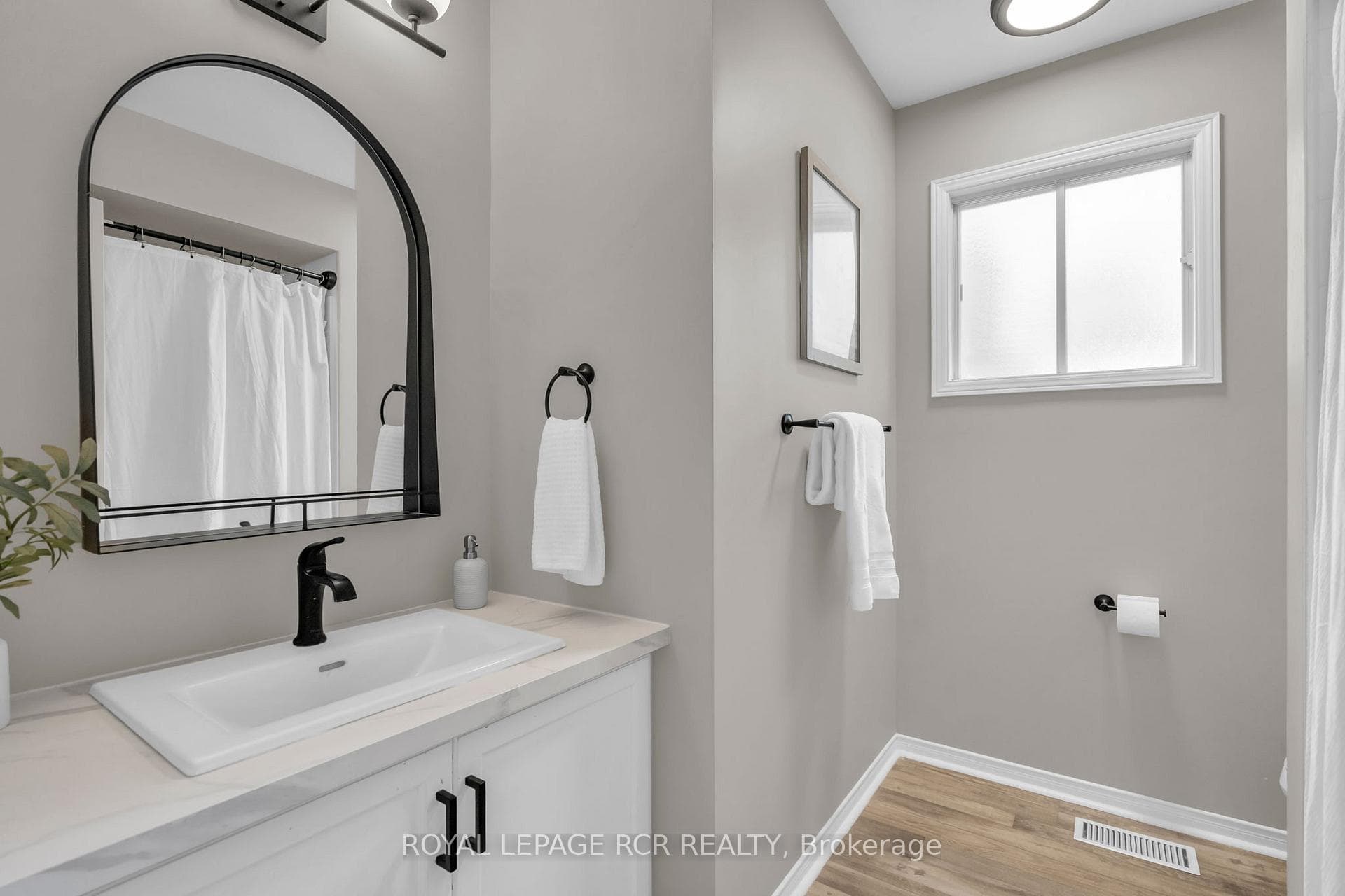 57 Closs Square photo 32