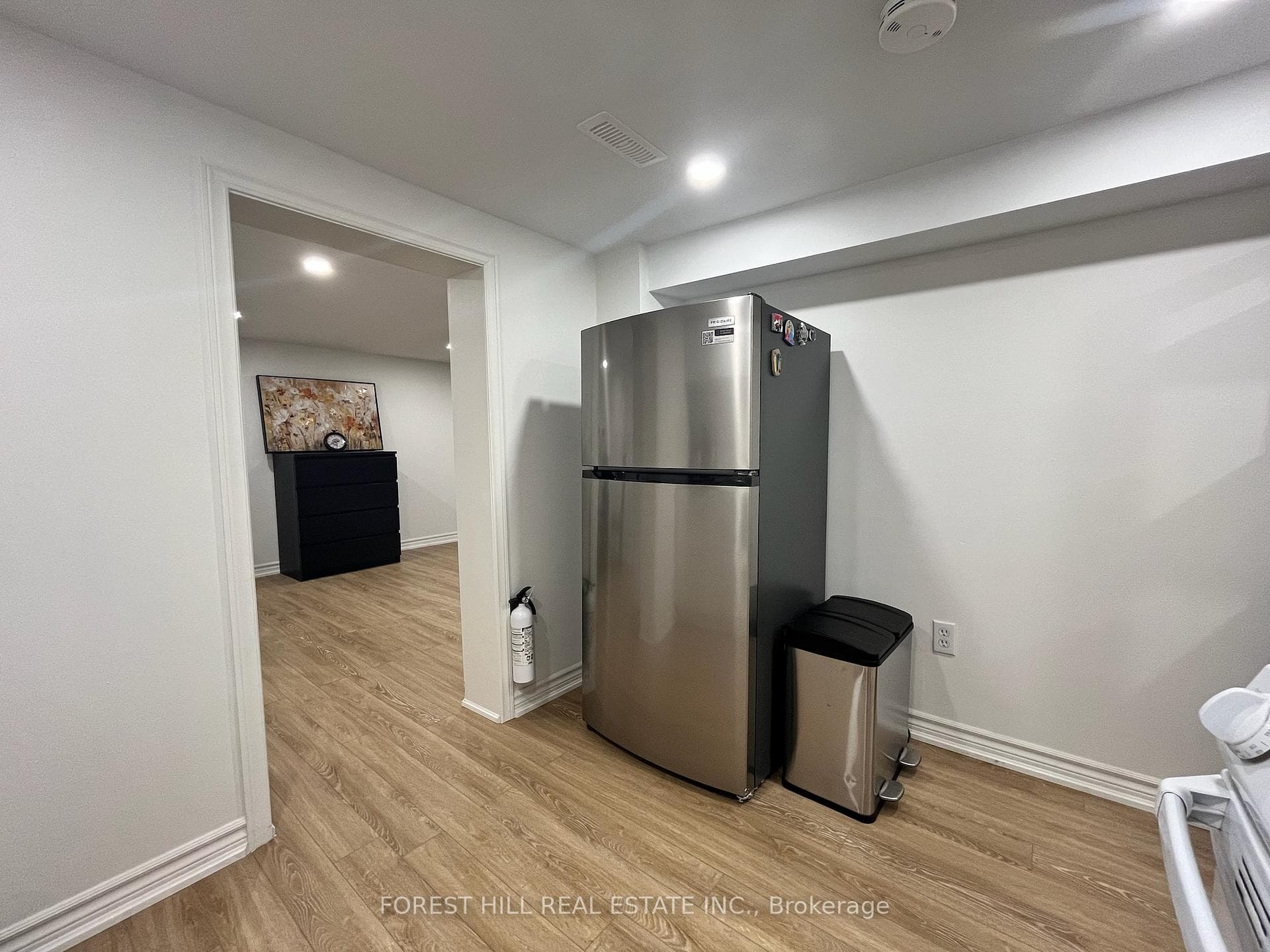 960 Briar Hill Avenue Unit Bsmt photo 10