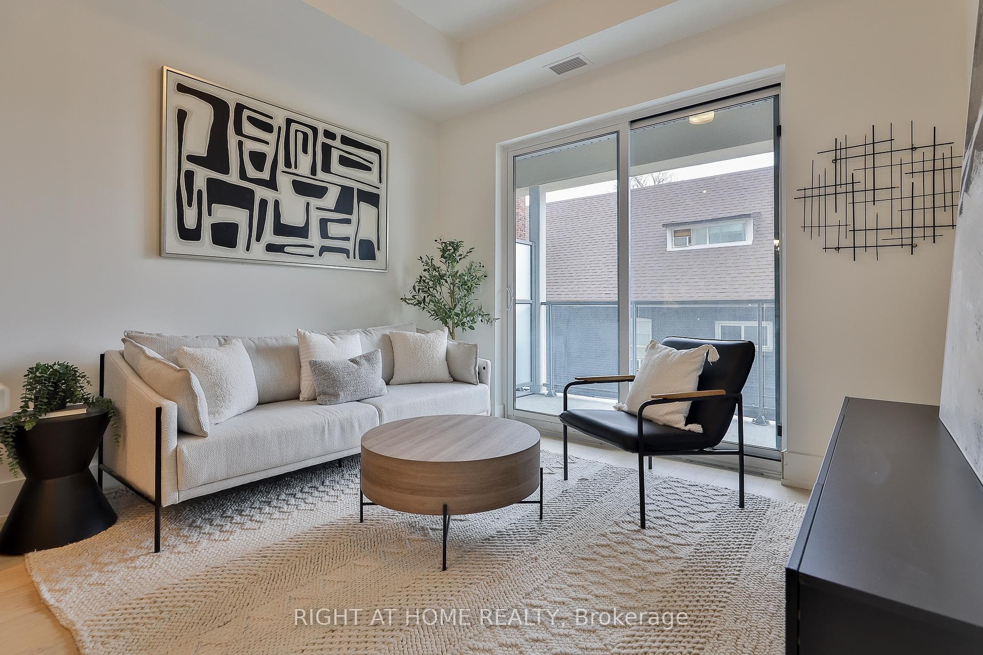 495 Logan Avenue Unit 205 photo 8