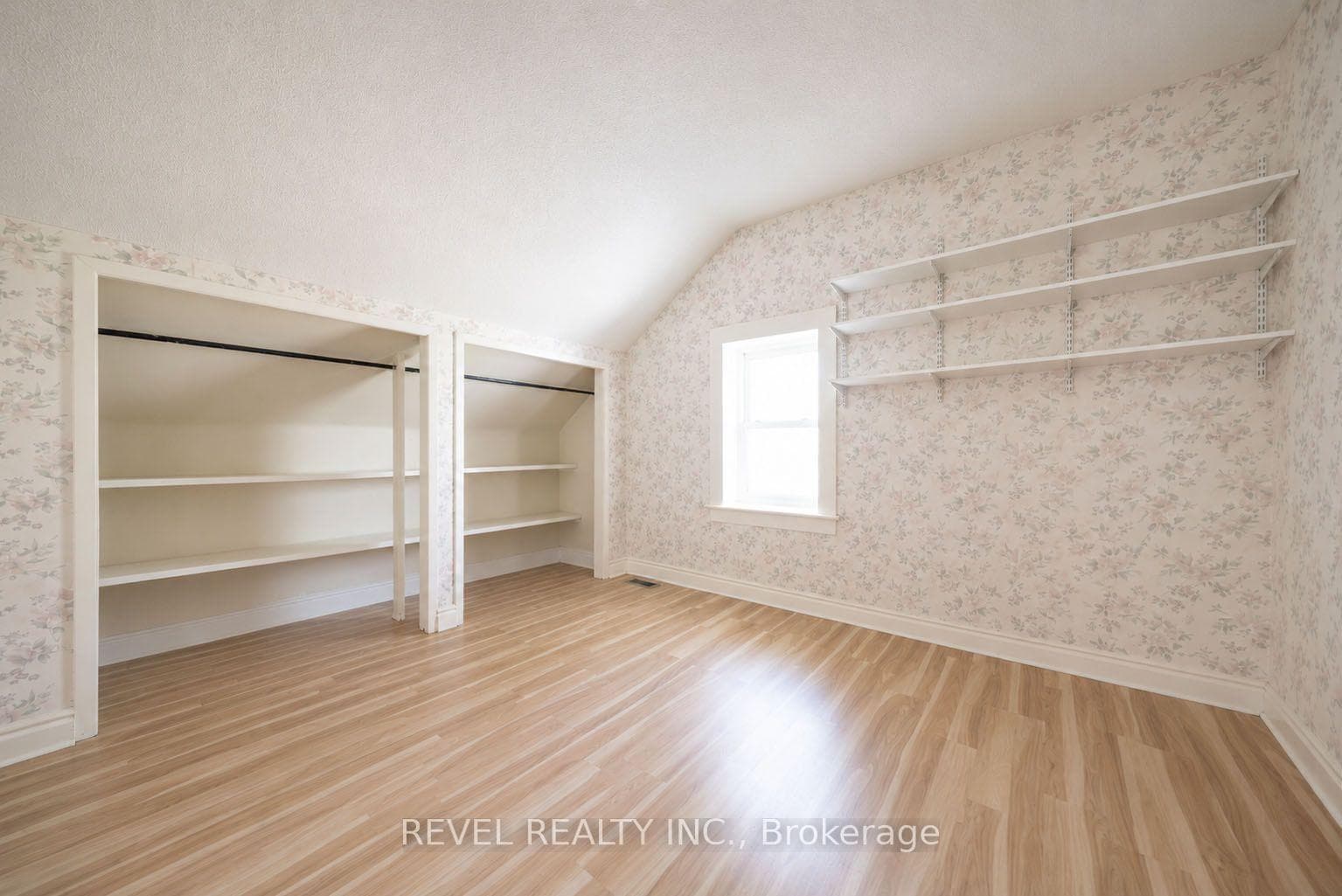 413 Ellis Avenue photo 19
