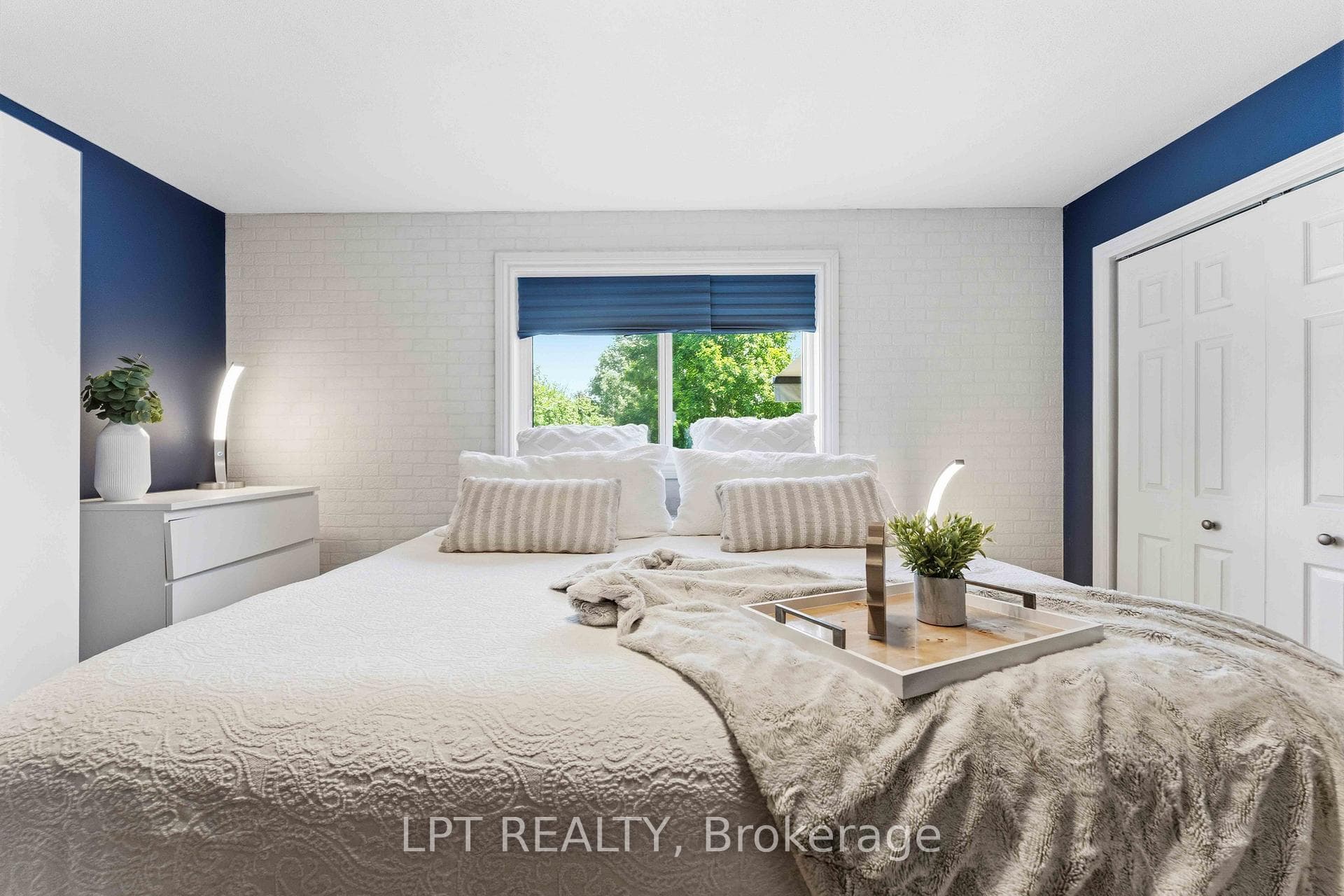 34 Fringewood Drive photo 13