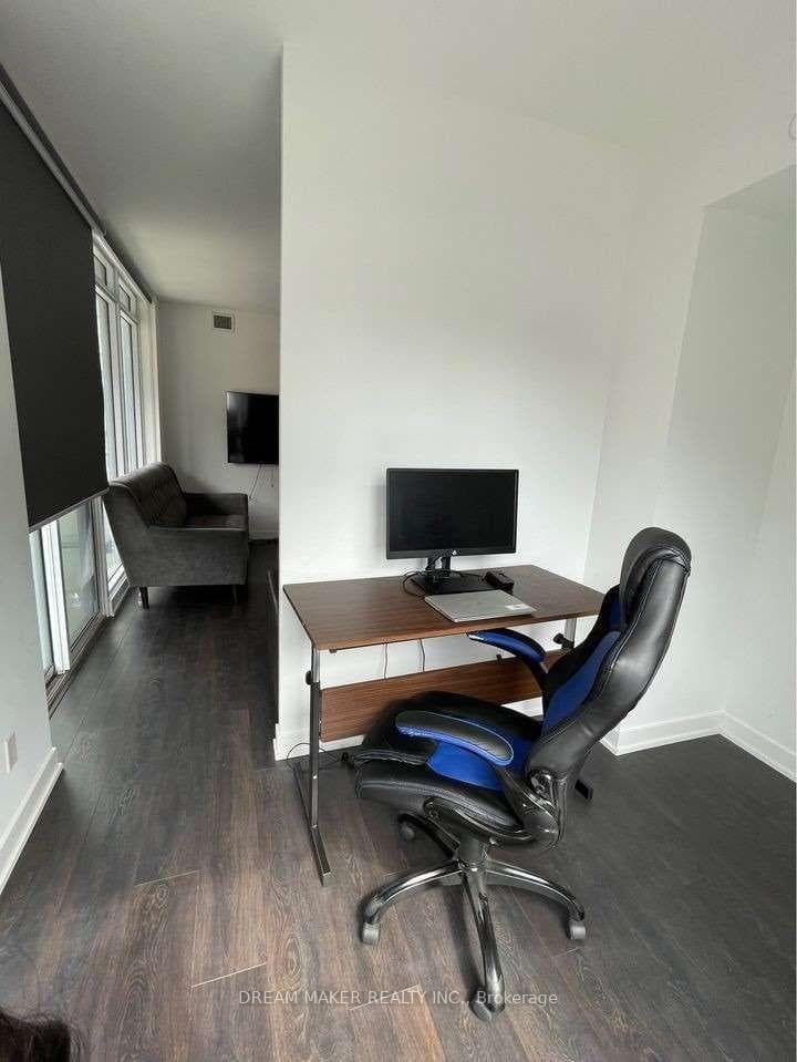180 Veterans Drive Unit 209 photo 26