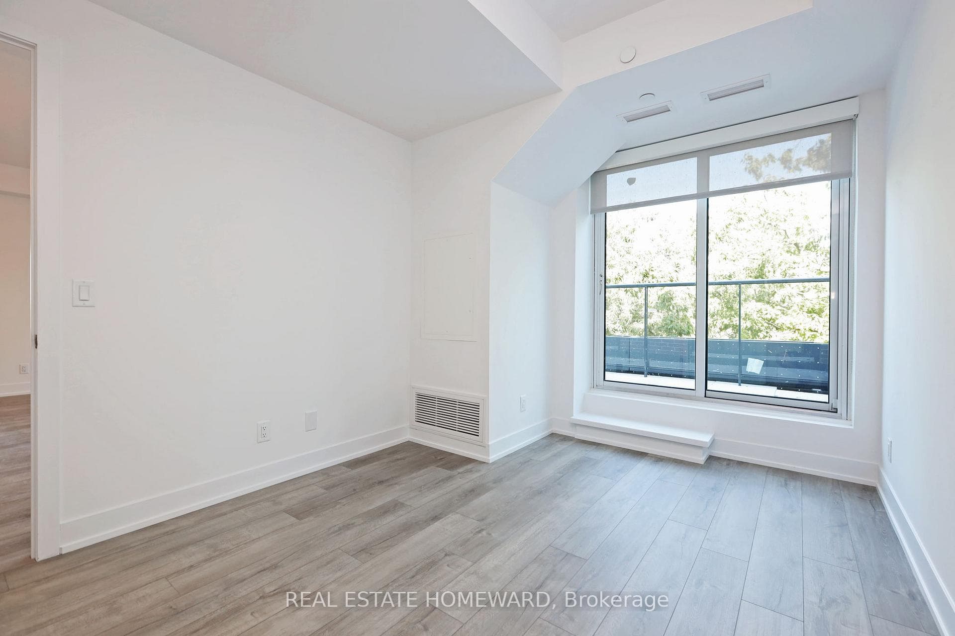 1316 Kingston Road Unit 406 photo 28