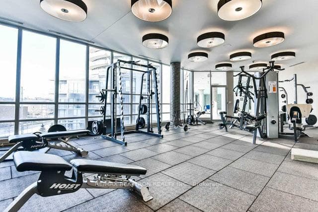 2230 Lake Shore Boulevard Unit 301 photo 5