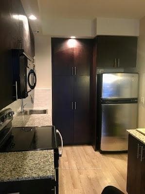 181 Wynford Drive Unit 812 photo 8