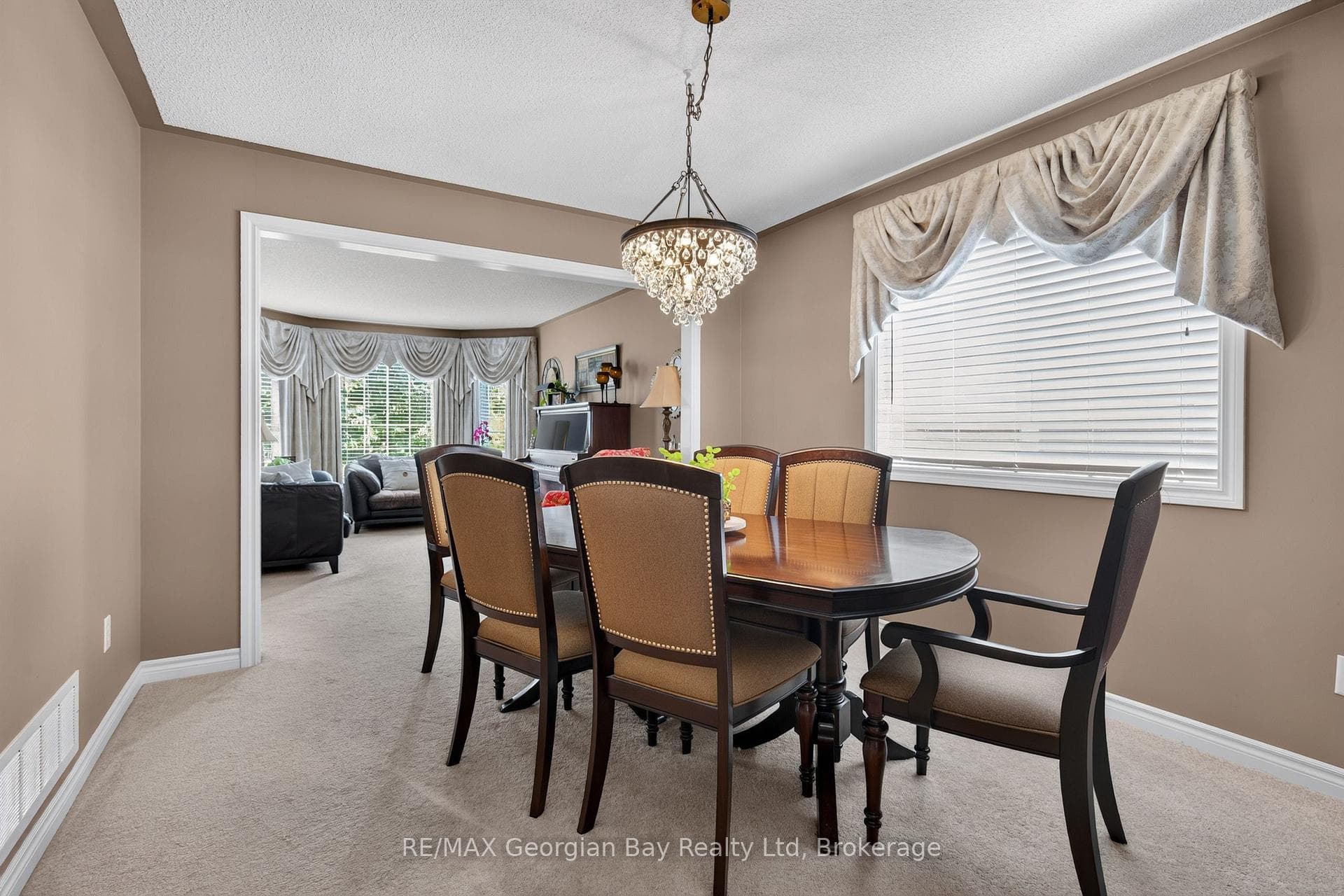 400 Keller Drive photo 6
