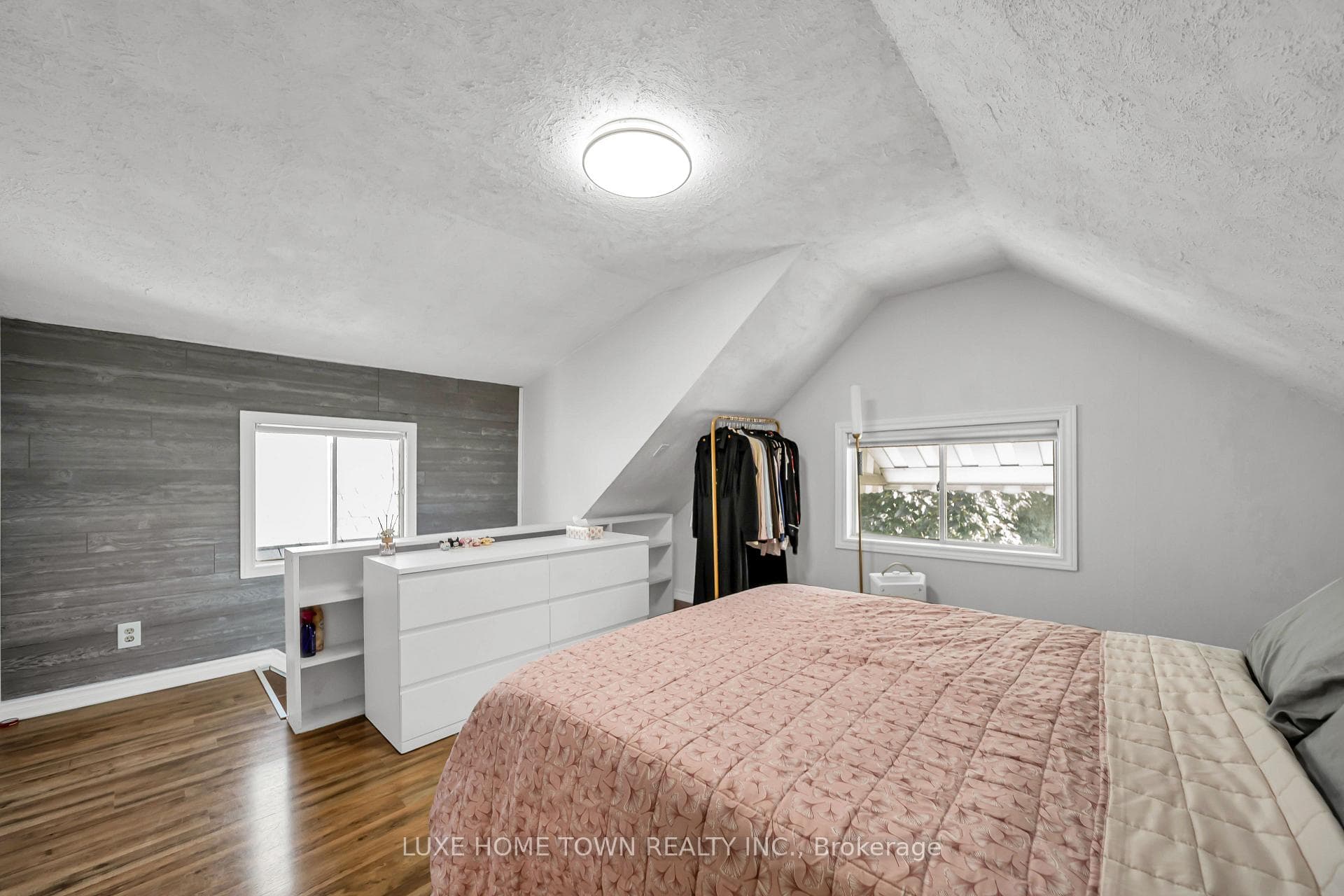 97 Hope Avenue photo 31