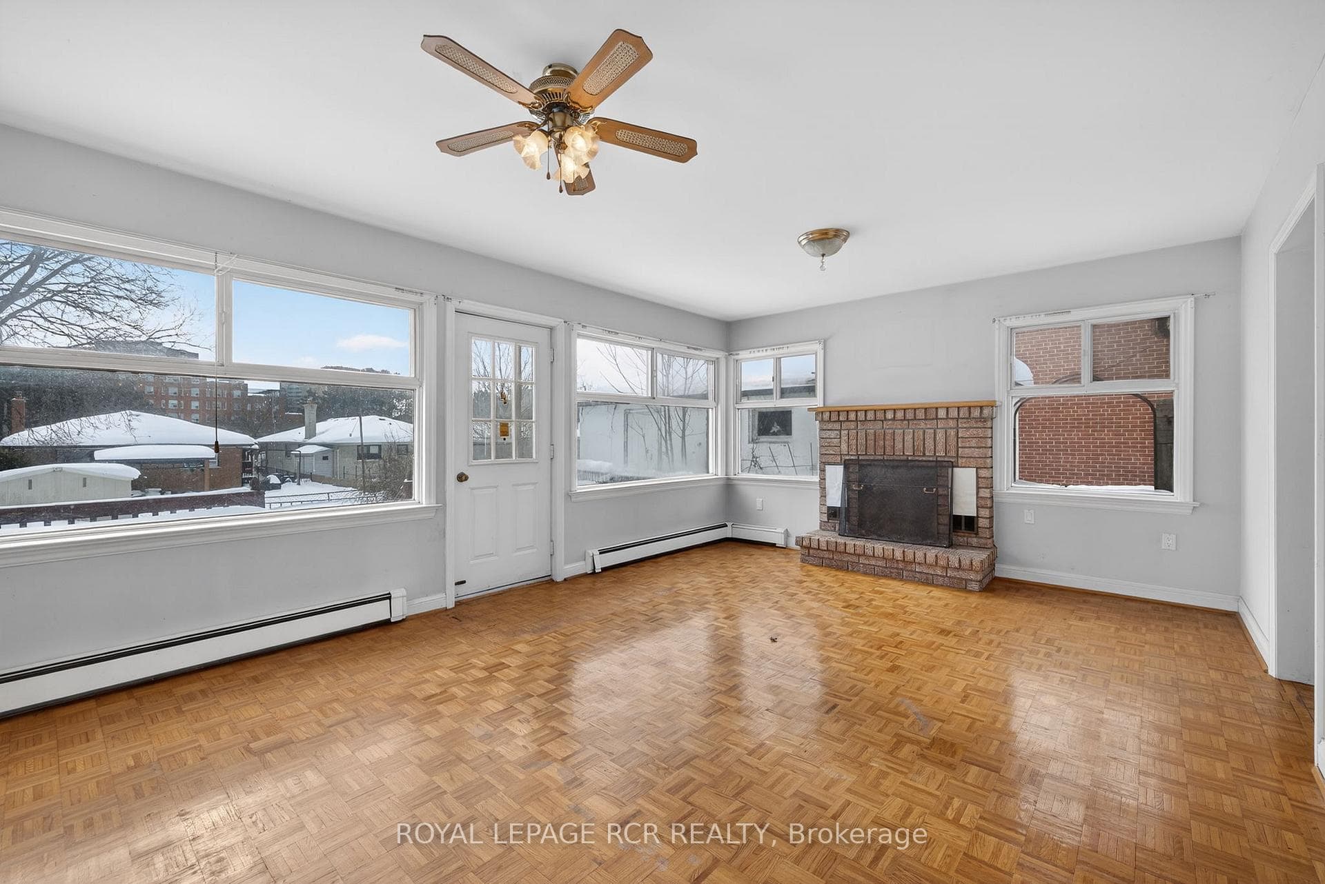 25 Sunvale Drive photo 10