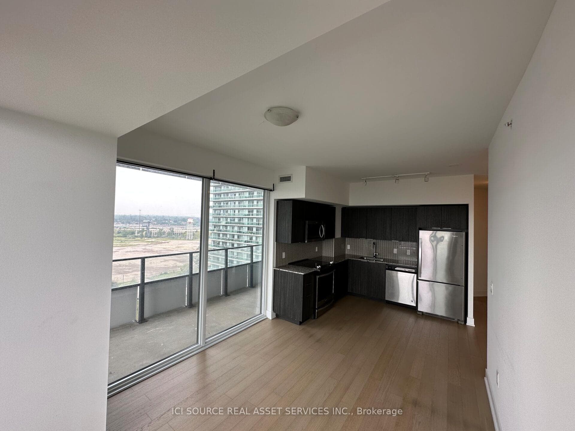 20 Shore Breeze Drive Unit 1302 photo 1