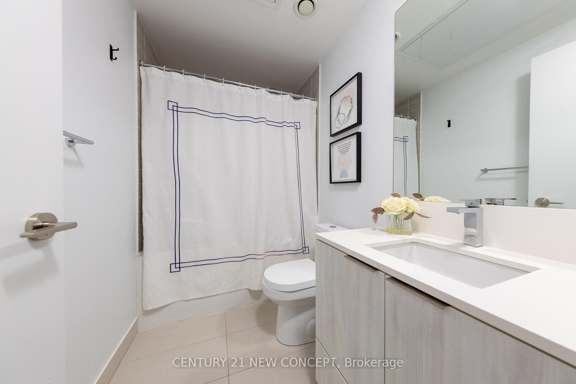 181 Dundas Street Unit 4209 photo 14